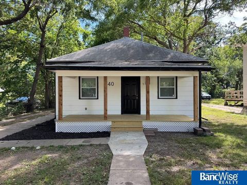 Photo of 840 N 29Th Street, Lincoln, NE 68503 (MLS # 22535028)