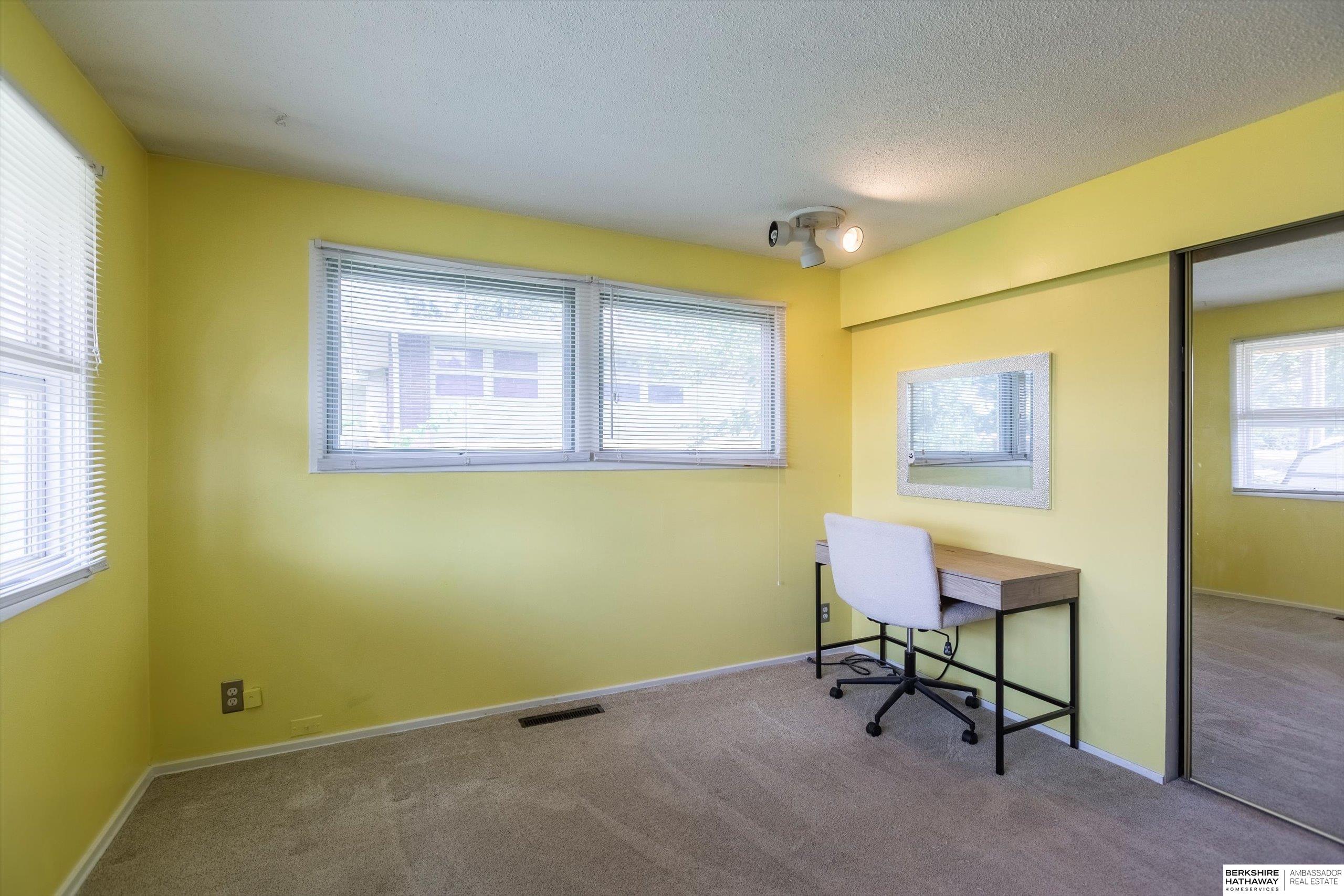 Omaha, Nebraska 68134, United States, 3 Bedrooms Bedrooms, ,2 BathroomsBathrooms,Residential,Active,192691