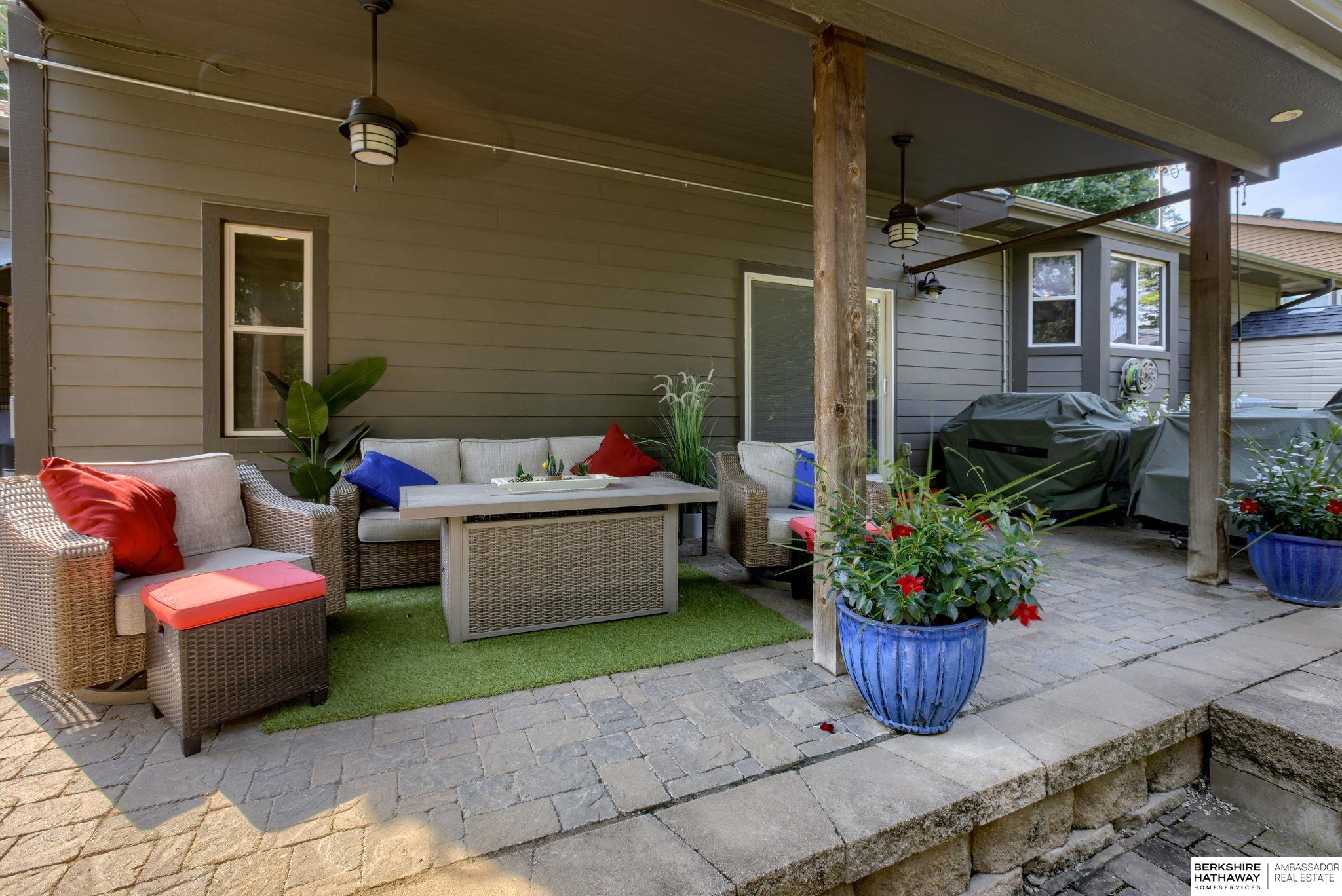 Omaha, Nebraska 68154, United States, 3 Bedrooms Bedrooms, ,2 BathroomsBathrooms,Residential,Active,193984