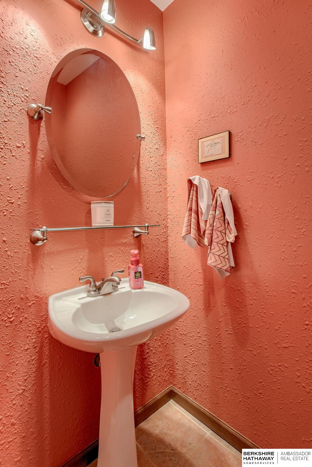 Omaha, Nebraska 68154, United States, 3 Bedrooms Bedrooms, ,2 BathroomsBathrooms,Residential,Active,193984