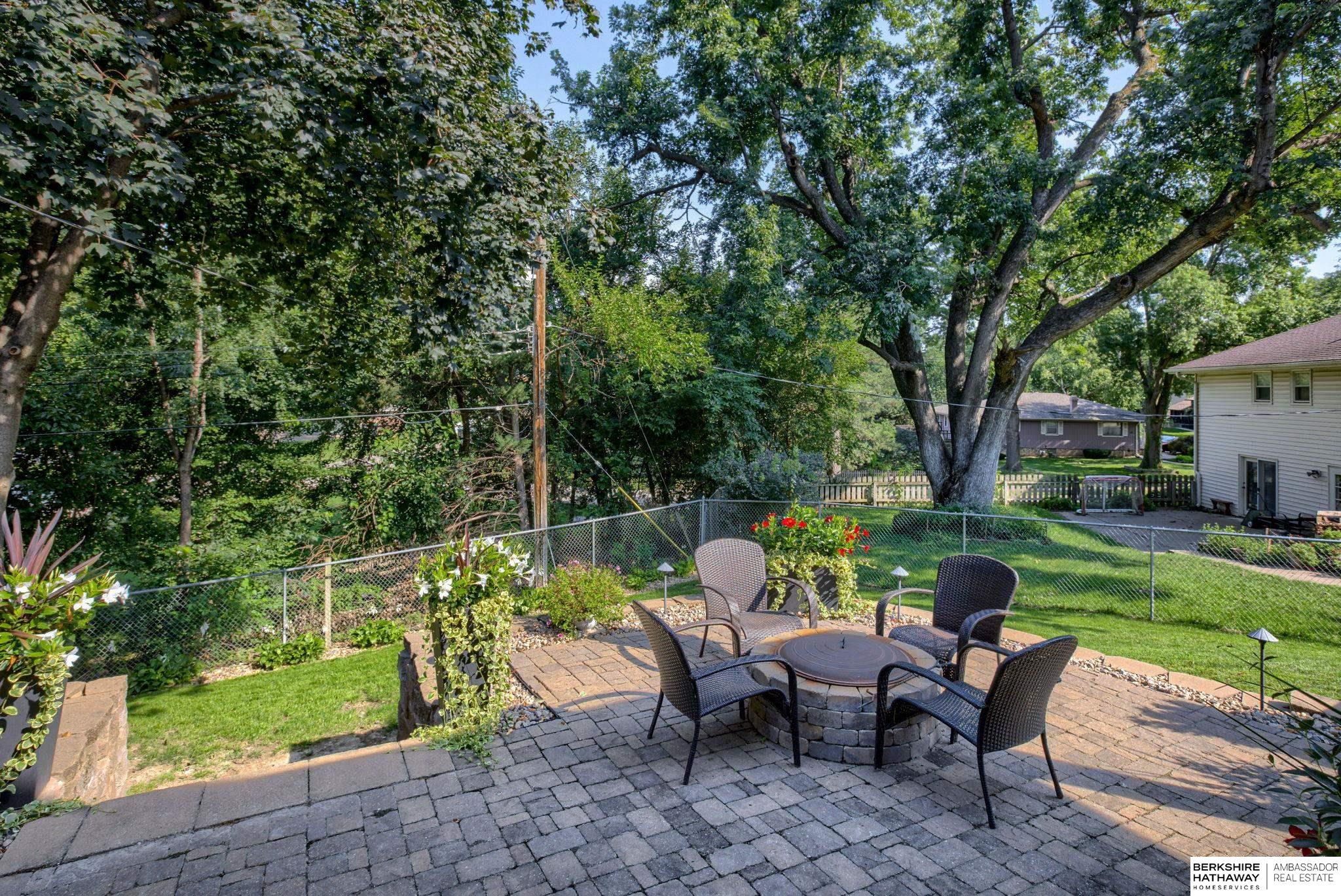 Omaha, Nebraska 68154, United States, 3 Bedrooms Bedrooms, ,2 BathroomsBathrooms,Residential,Active,193984