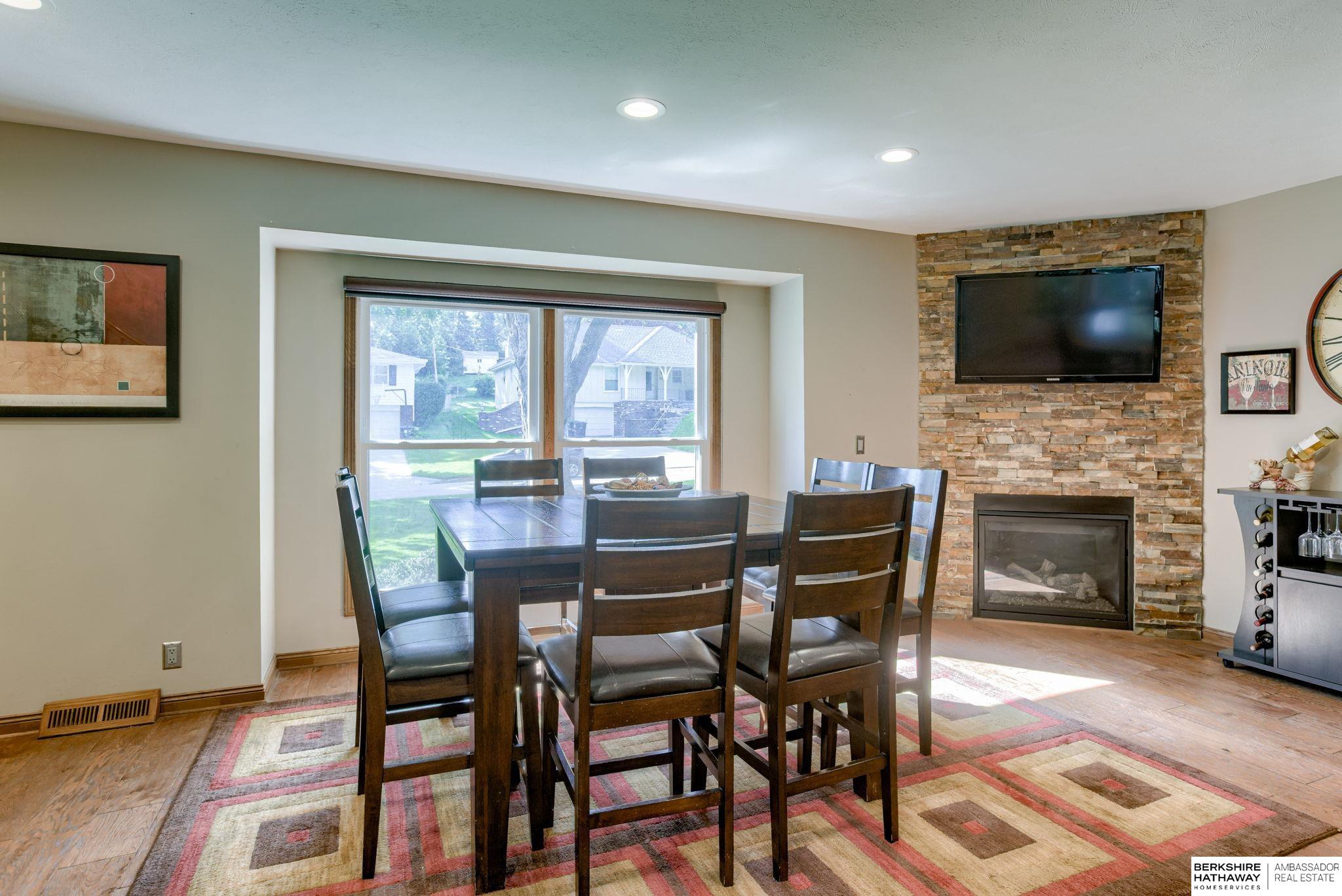 Omaha, Nebraska 68154, United States, 3 Bedrooms Bedrooms, ,2 BathroomsBathrooms,Residential,Active,193984