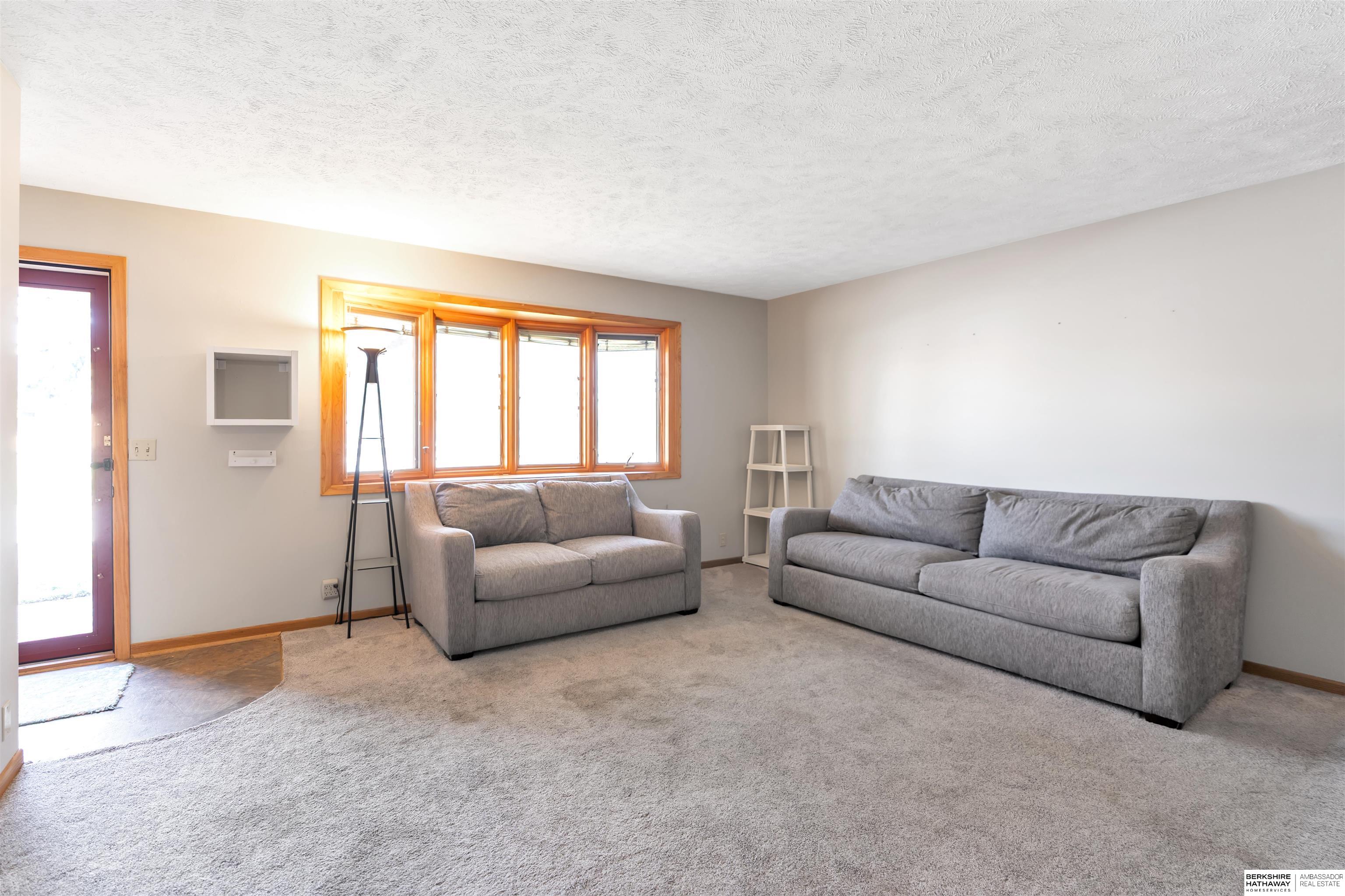 Bellevue, Nebraska 68147, United States, 3 Bedrooms Bedrooms, ,2 BathroomsBathrooms,Residential,Active,222046