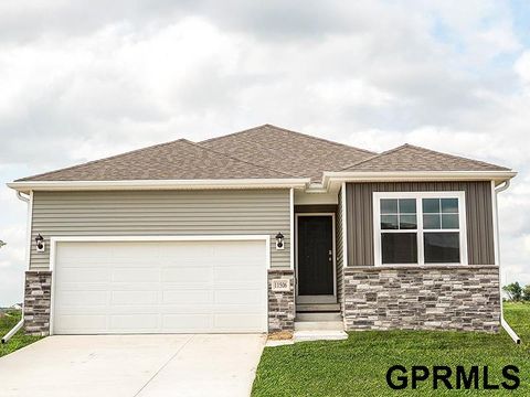 Photo of 8356 S 176th Avenue, Omaha, NE 68136 (MLS # 22601679)