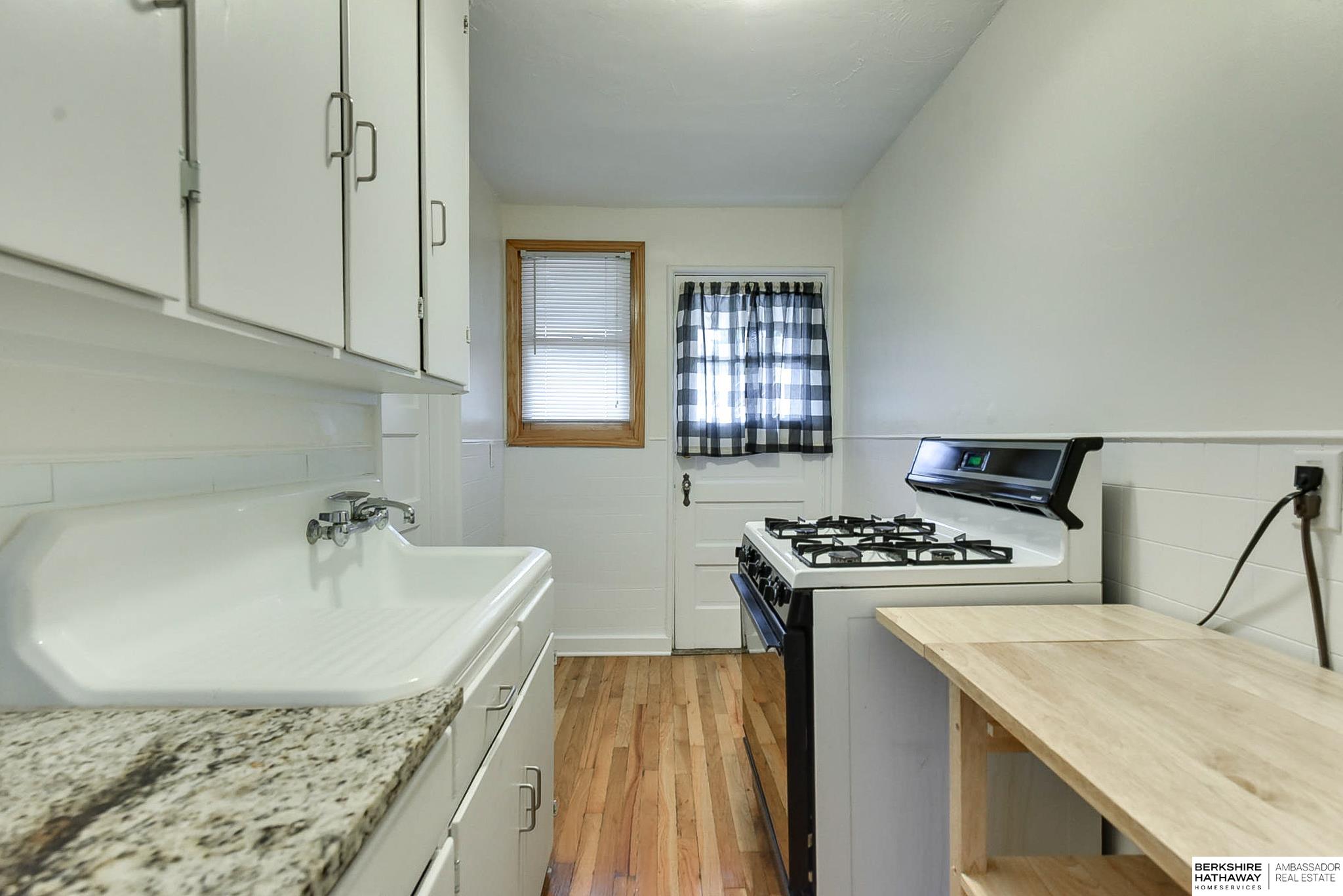 Omaha, Nebraska 68132, United States, 7 Bedrooms Bedrooms, ,1 BathroomBathrooms,Residential,Active,174880