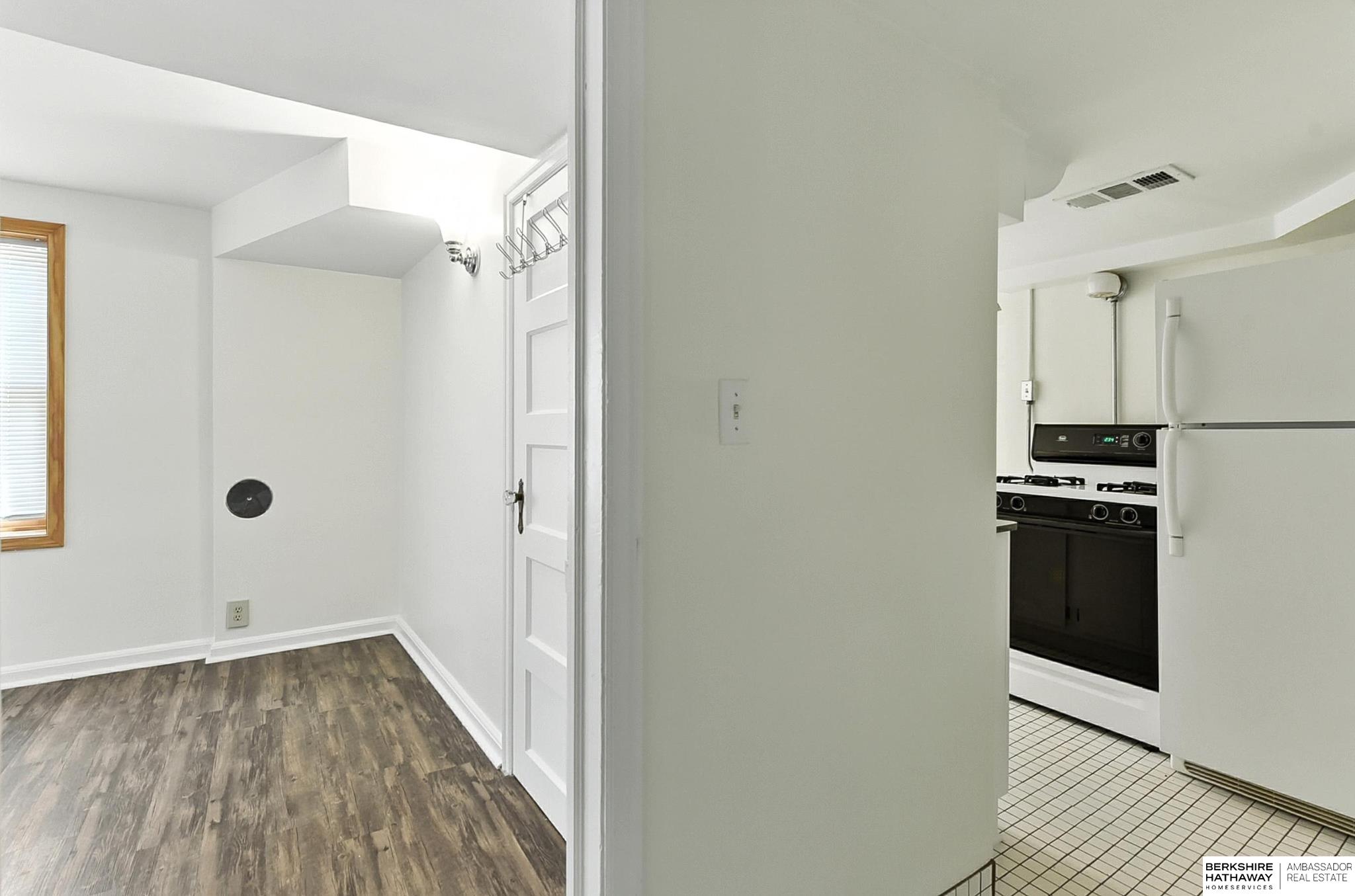 Omaha, Nebraska 68132, United States, 7 Bedrooms Bedrooms, ,1 BathroomBathrooms,Residential,Active,174880