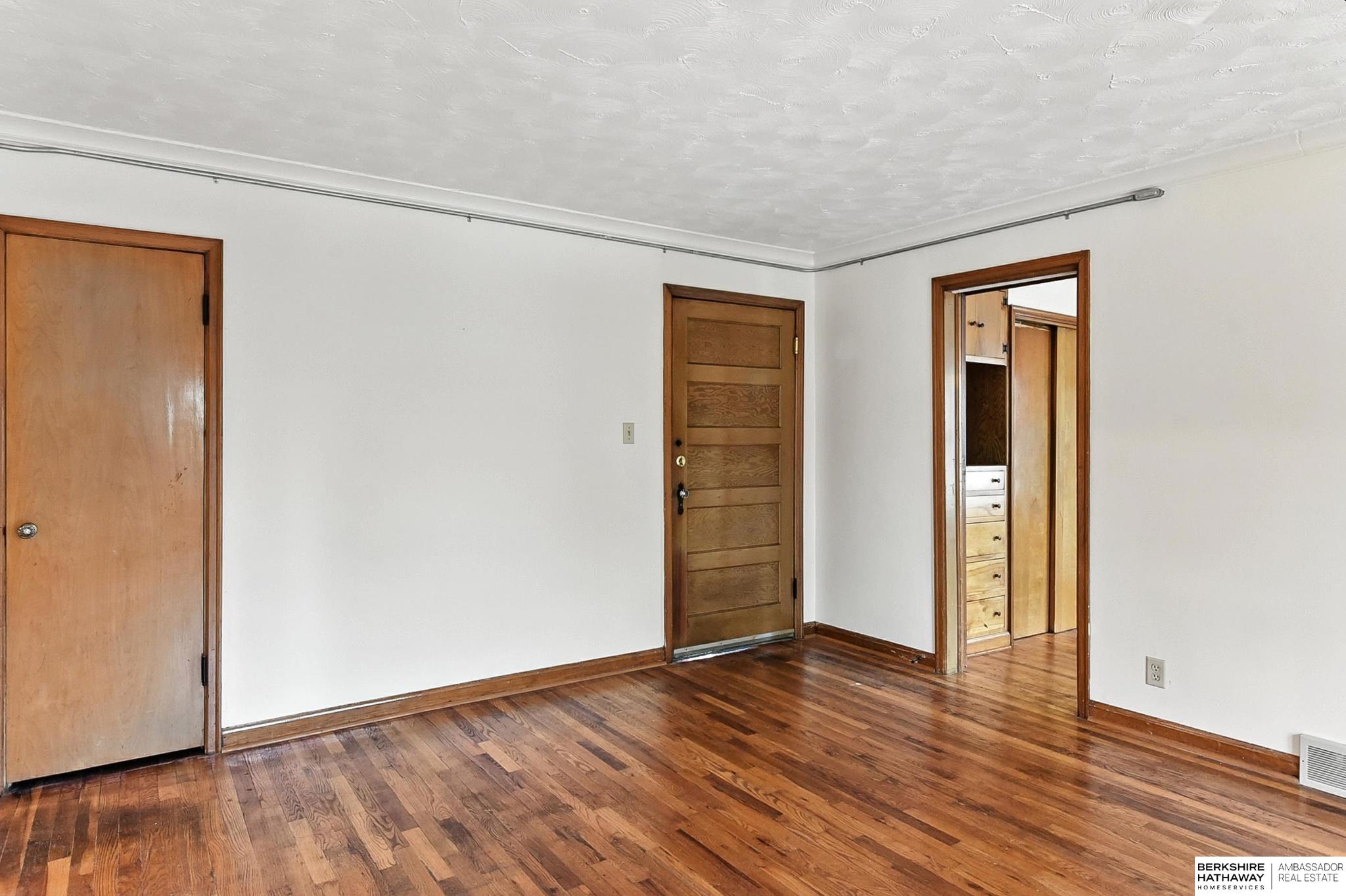 Omaha, Nebraska 68132, United States, 7 Bedrooms Bedrooms, ,1 BathroomBathrooms,Residential,Active,174880