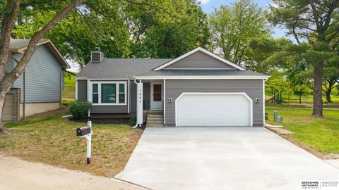 Photo of 7805 Potter Plaza, Omaha, NE 68122 (MLS # 22613601)