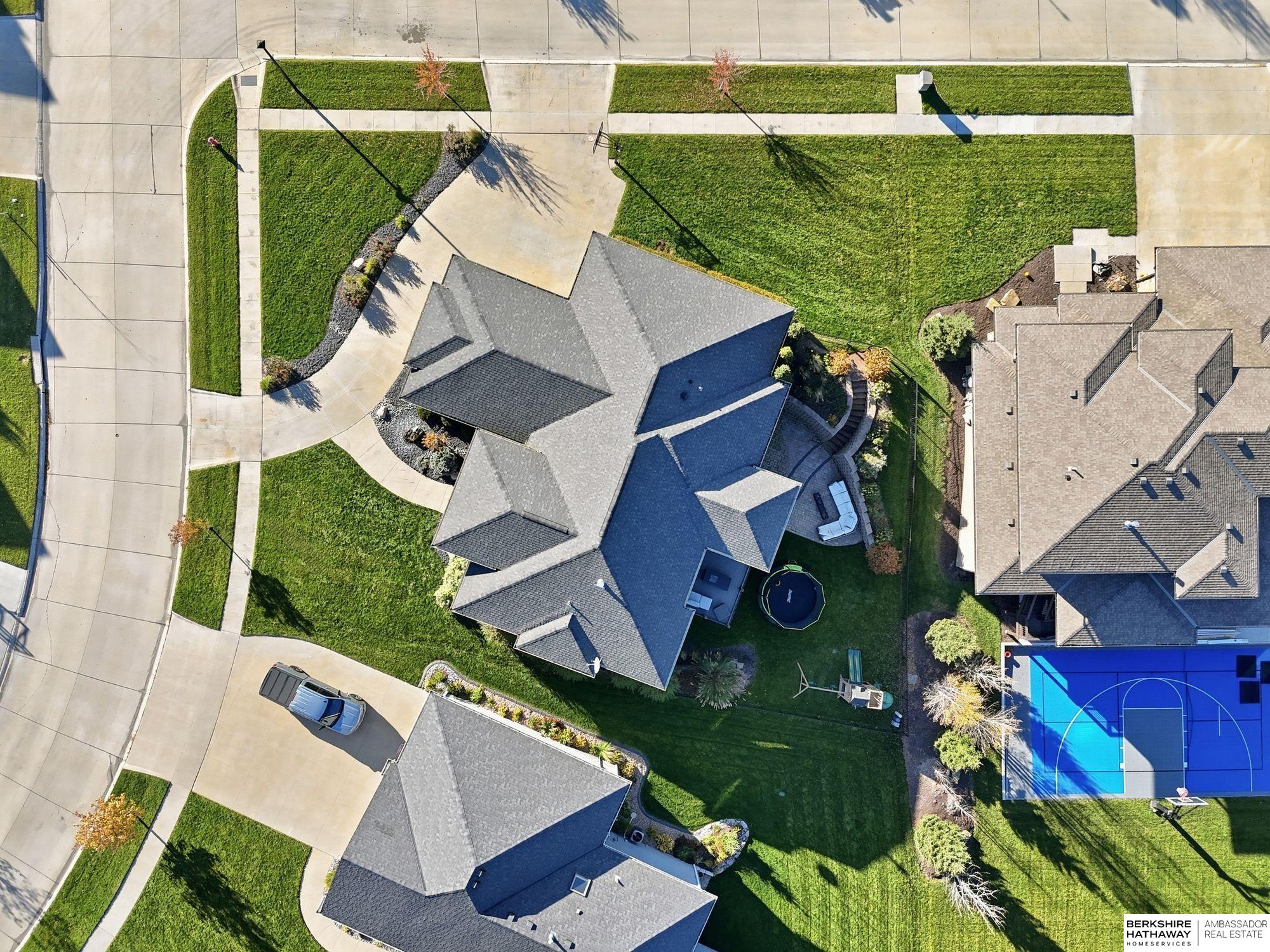 Lincoln, Nebraska 68516, United States, 5 Bedrooms Bedrooms, ,3 BathroomsBathrooms,Residential,Active,242987