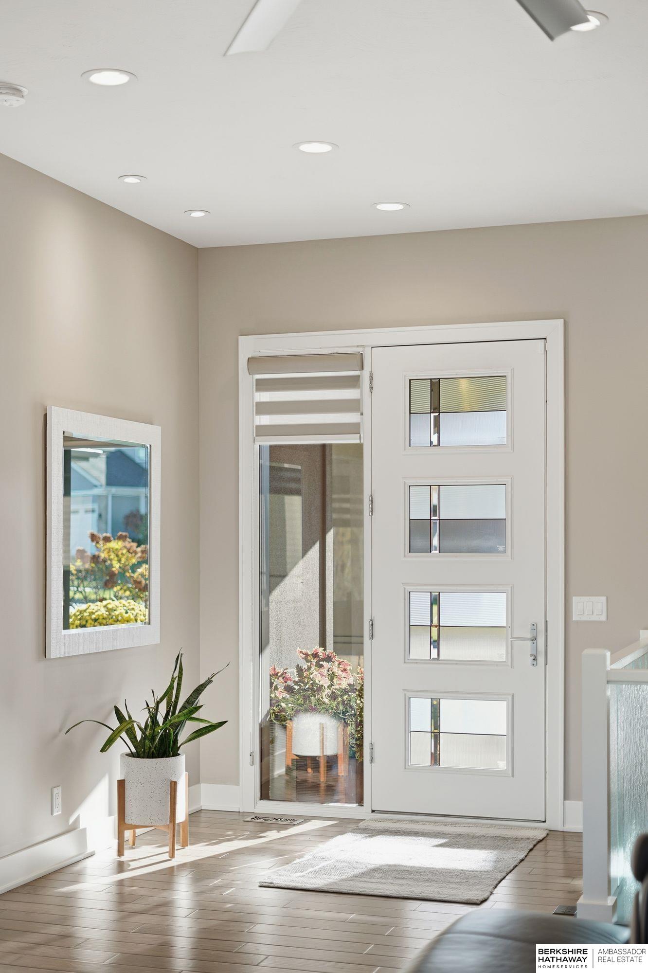 Lincoln, Nebraska 68516, United States, 5 Bedrooms Bedrooms, ,3 BathroomsBathrooms,Residential,Active,242987