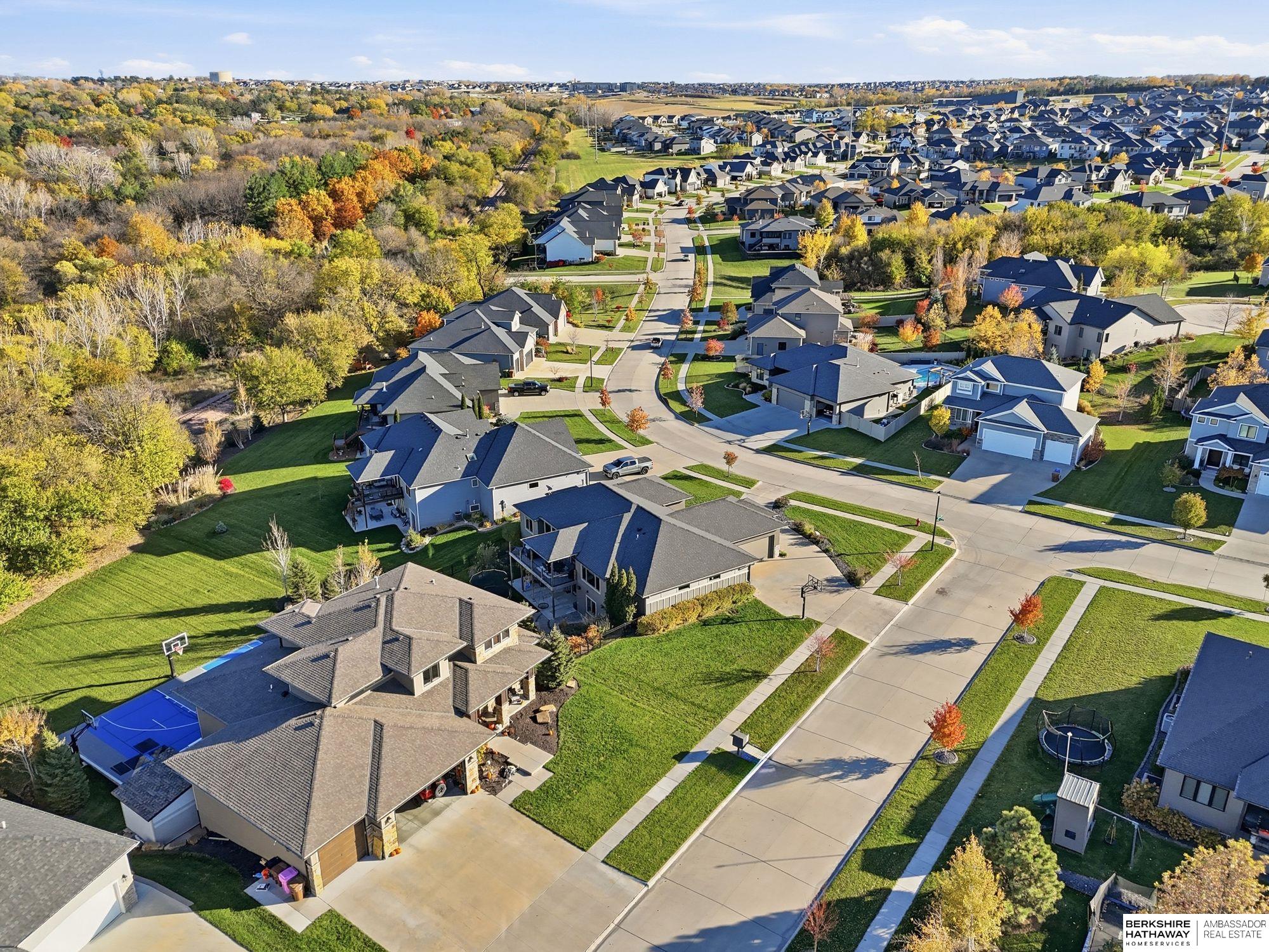 Lincoln, Nebraska 68516, United States, 5 Bedrooms Bedrooms, ,3 BathroomsBathrooms,Residential,Active,242987