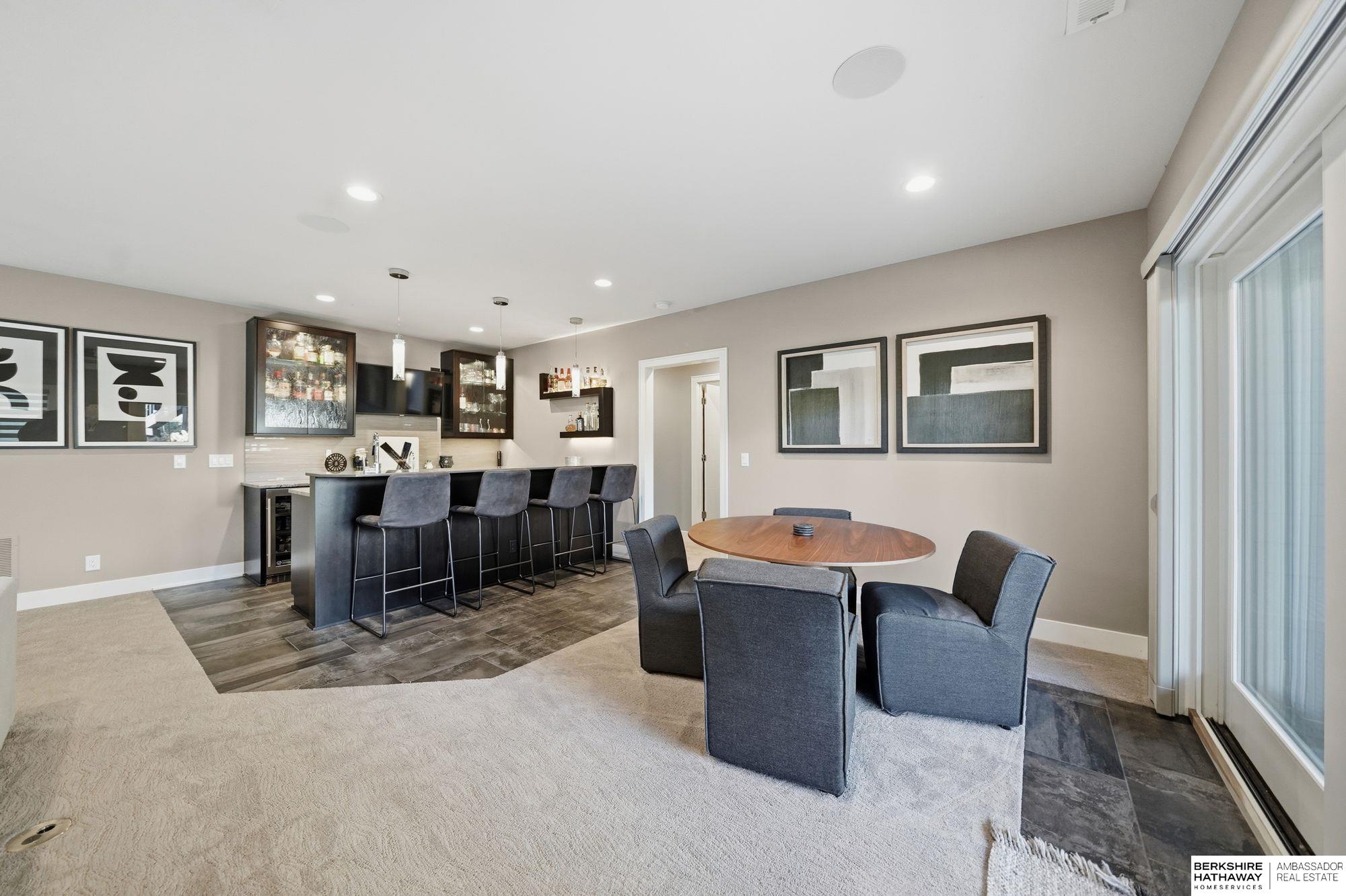 Lincoln, Nebraska 68516, United States, 5 Bedrooms Bedrooms, ,3 BathroomsBathrooms,Residential,Active,242987