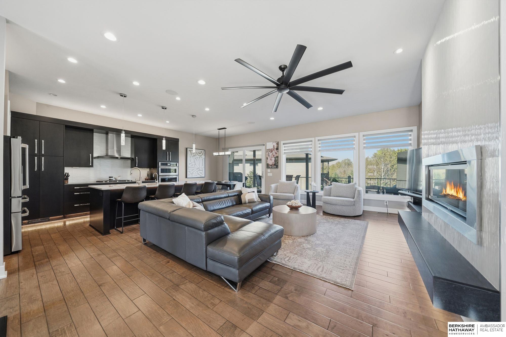 Lincoln, Nebraska 68516, United States, 5 Bedrooms Bedrooms, ,3 BathroomsBathrooms,Residential,Active,242987