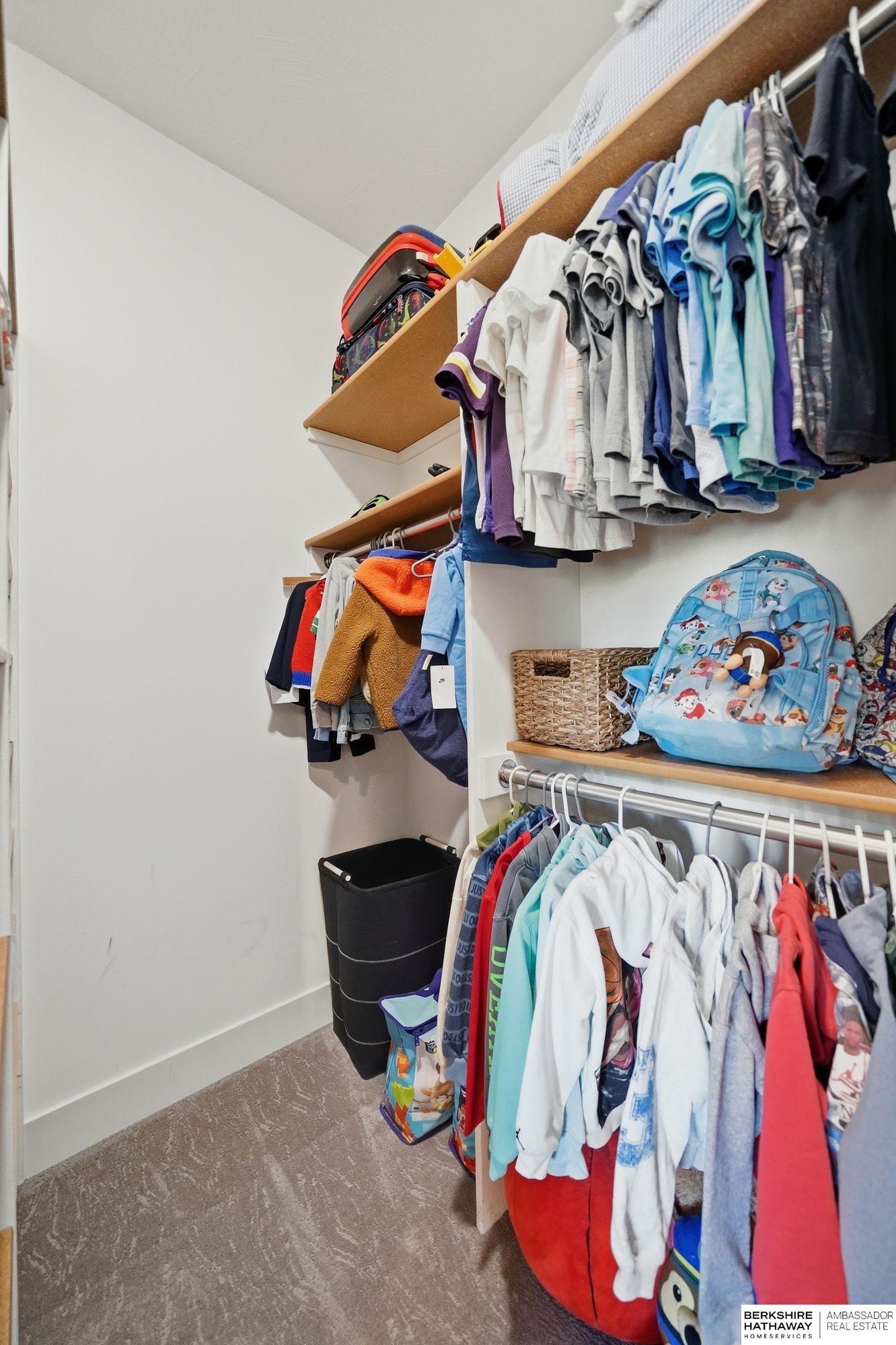 Lincoln, Nebraska 68516, United States, 5 Bedrooms Bedrooms, ,3 BathroomsBathrooms,Residential,Active,242987