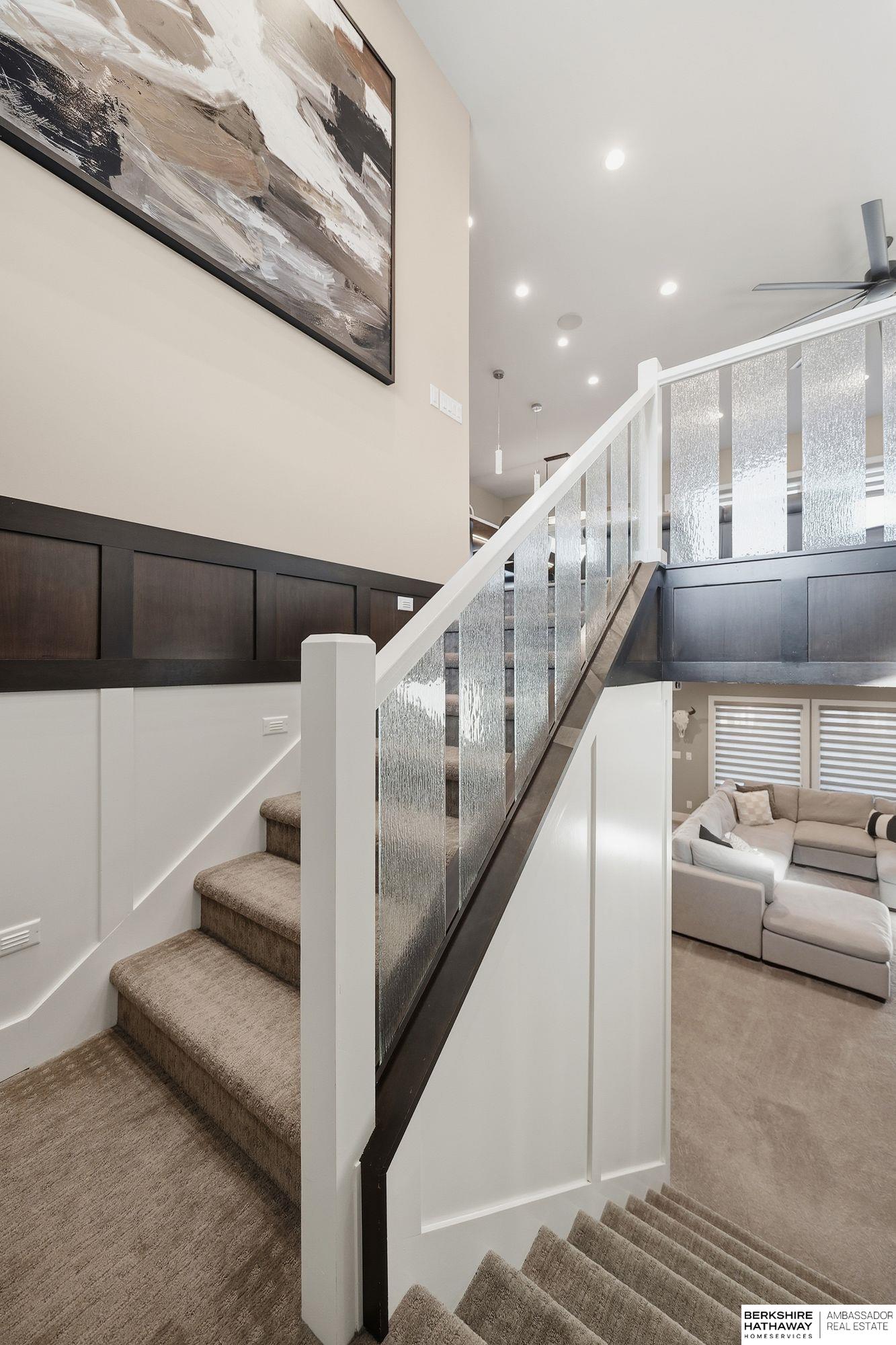 Lincoln, Nebraska 68516, United States, 5 Bedrooms Bedrooms, ,3 BathroomsBathrooms,Residential,Active,242987