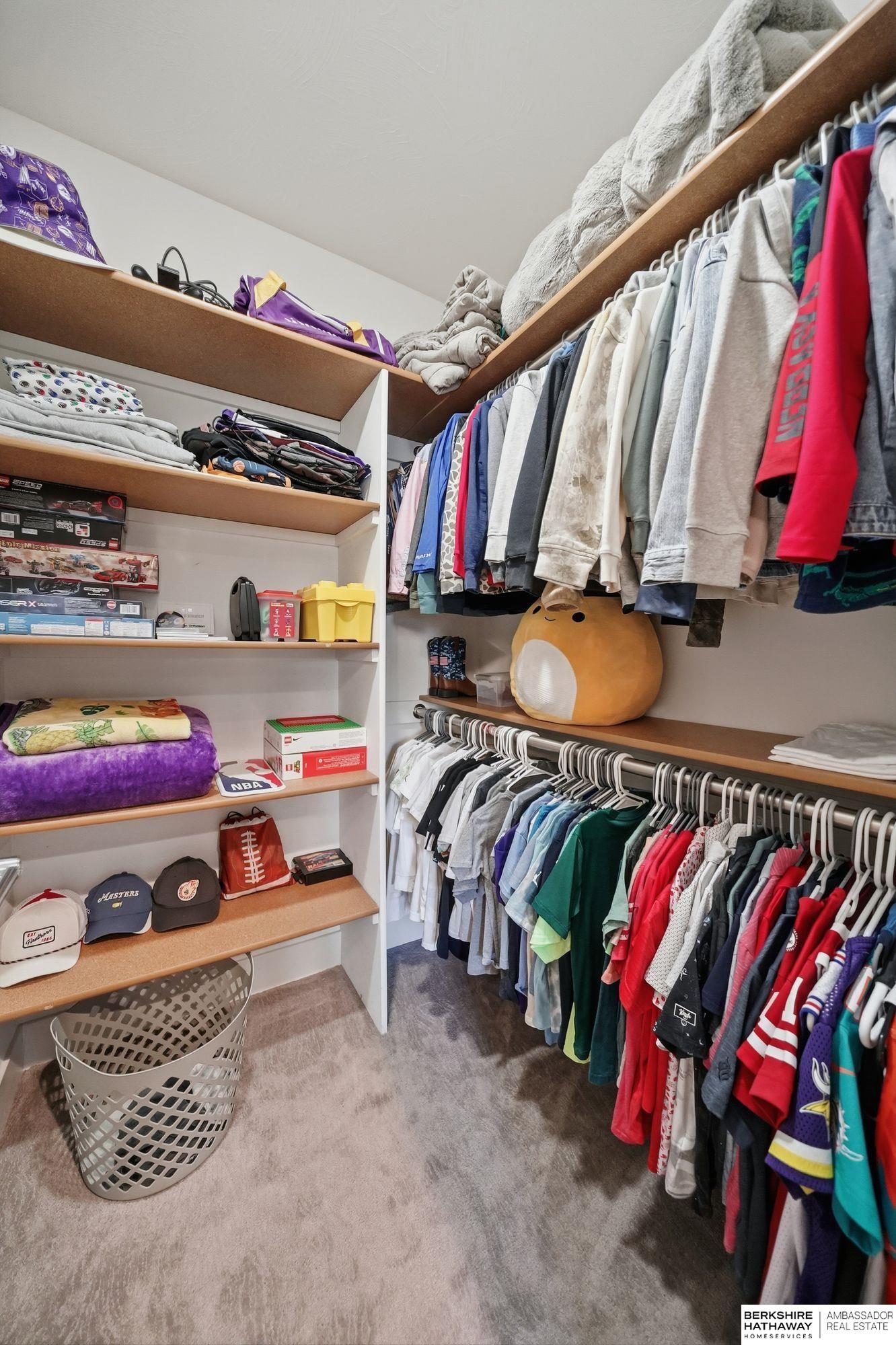 Lincoln, Nebraska 68516, United States, 5 Bedrooms Bedrooms, ,3 BathroomsBathrooms,Residential,Active,242987