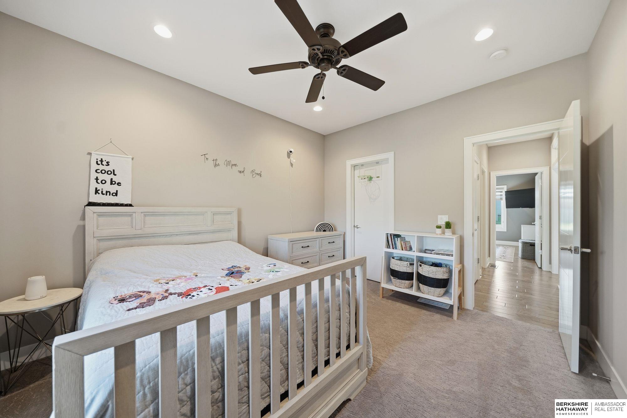 Lincoln, Nebraska 68516, United States, 5 Bedrooms Bedrooms, ,3 BathroomsBathrooms,Residential,Active,242987