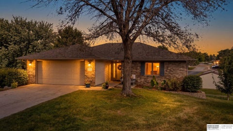 Photo of 2360 Atwood Circle, Lincoln, NE 68521 (MLS # 22626452)