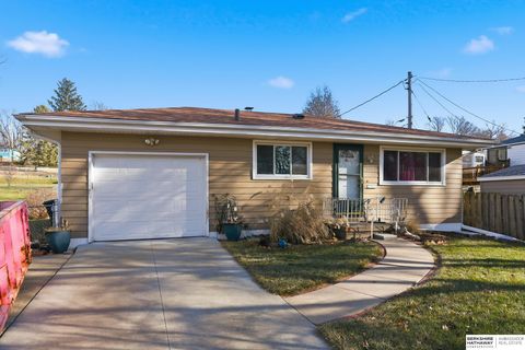Photo of 3065 S 45th Street, Omaha, NE 68105 (MLS # 22534730)