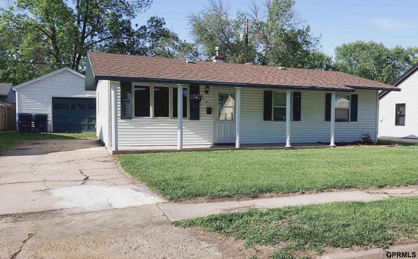 1314 LINDWOOD DR, CARTER LAKE, IA 51510 - Image 1d7b2e84ef37e863abf10d4ab9ca00bd/1265448626