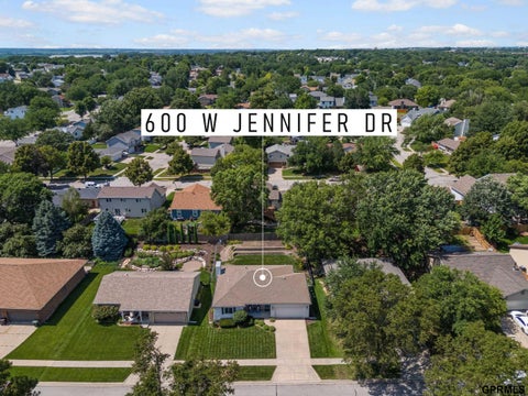 Photo of 600 W Jennifer Drive, Lincoln, NE 68521 (MLS # 22619205)