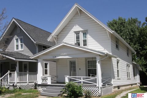 Photo of 3028 Vine Street, Lincoln, NE 68503 (MLS # 22535292)