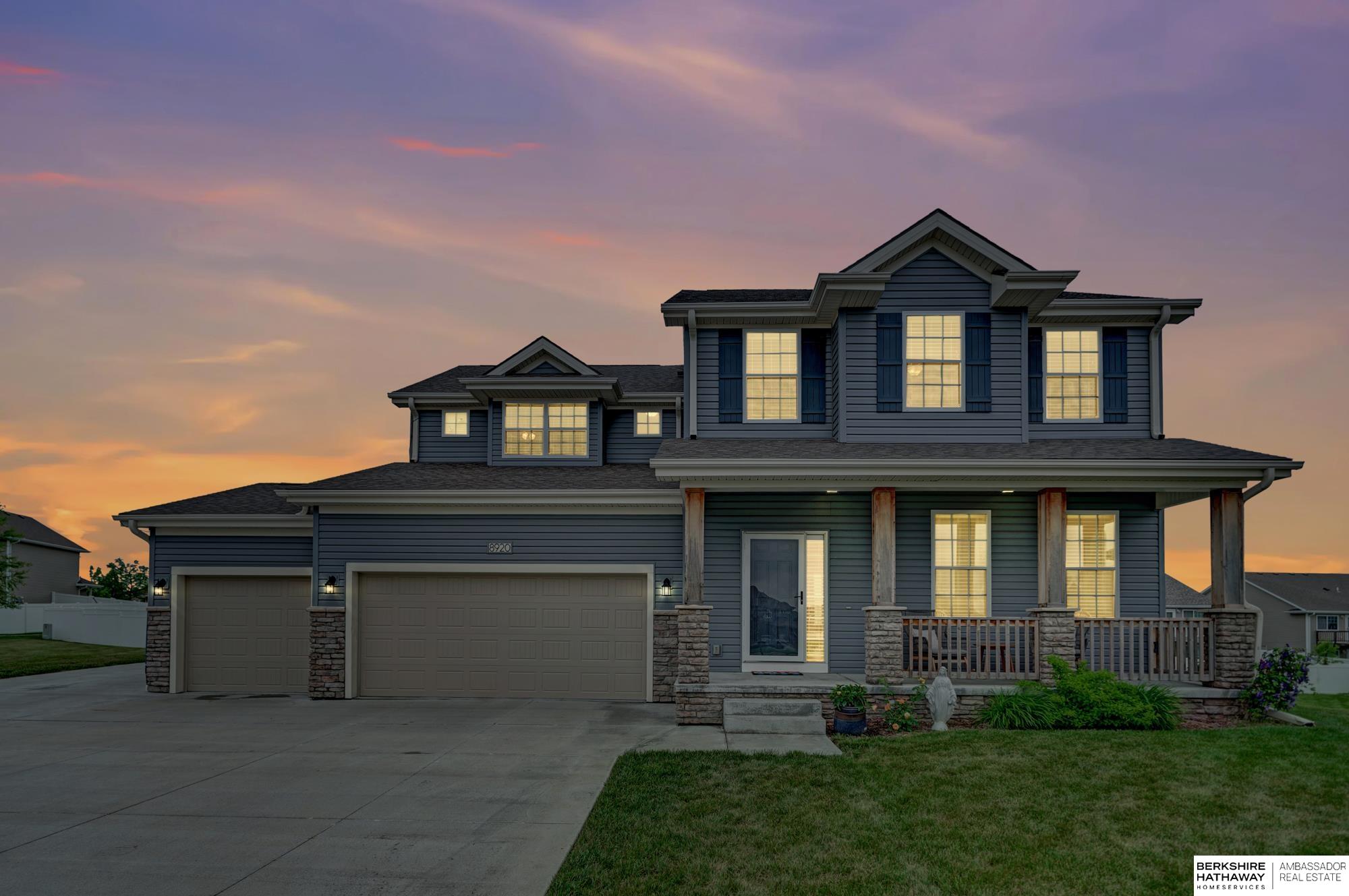 Lincoln, Nebraska 68507, United States, 4 Bedrooms Bedrooms, ,2 BathroomsBathrooms,Residential,Active,135254