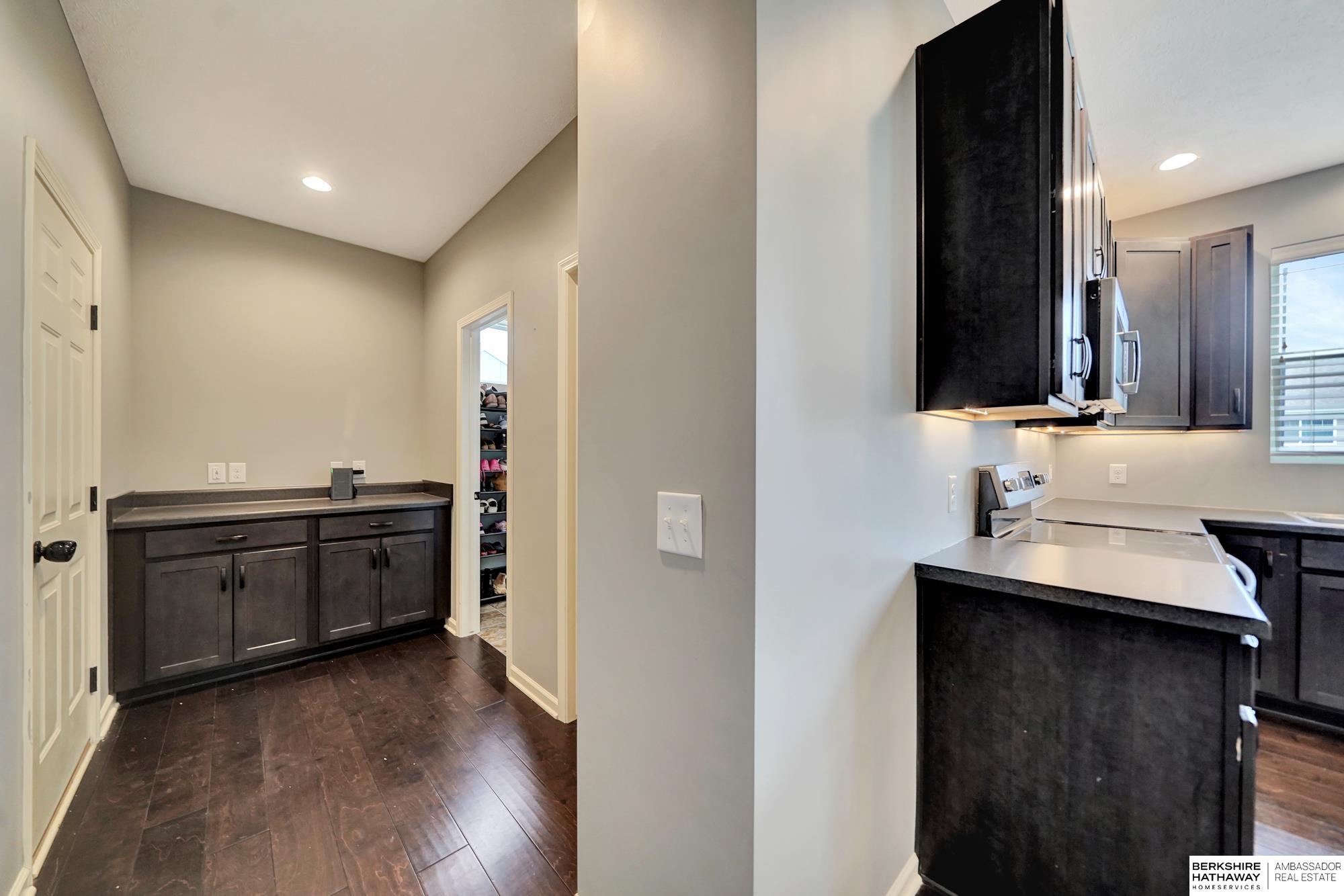 Lincoln, Nebraska 68507, United States, 4 Bedrooms Bedrooms, ,2 BathroomsBathrooms,Residential,Active,135254