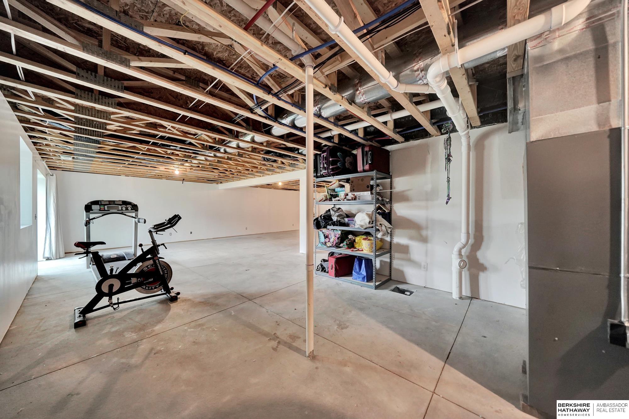 Lincoln, Nebraska 68507, United States, 4 Bedrooms Bedrooms, ,2 BathroomsBathrooms,Residential,Active,135254