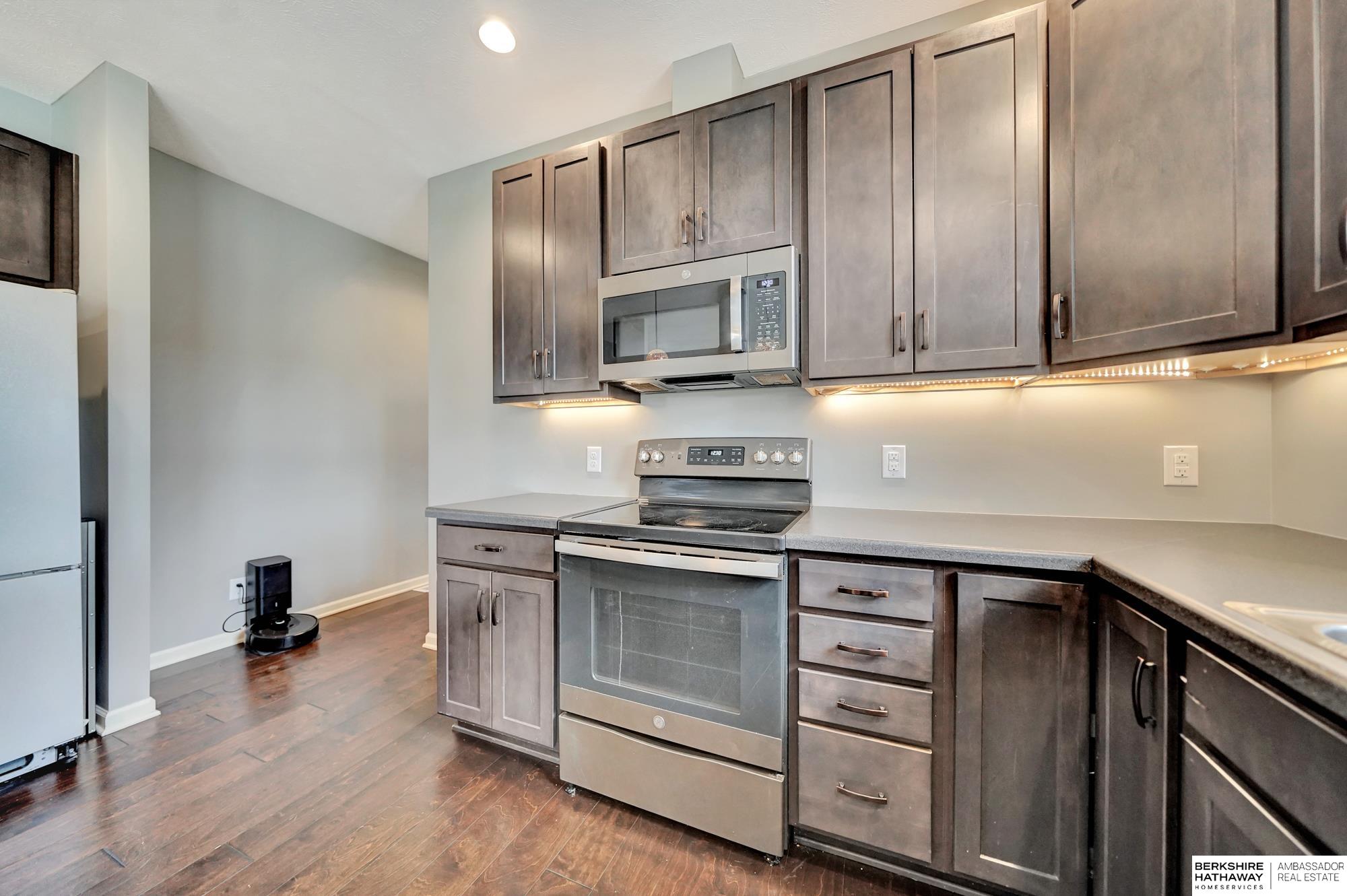 Lincoln, Nebraska 68507, United States, 4 Bedrooms Bedrooms, ,2 BathroomsBathrooms,Residential,Active,135254