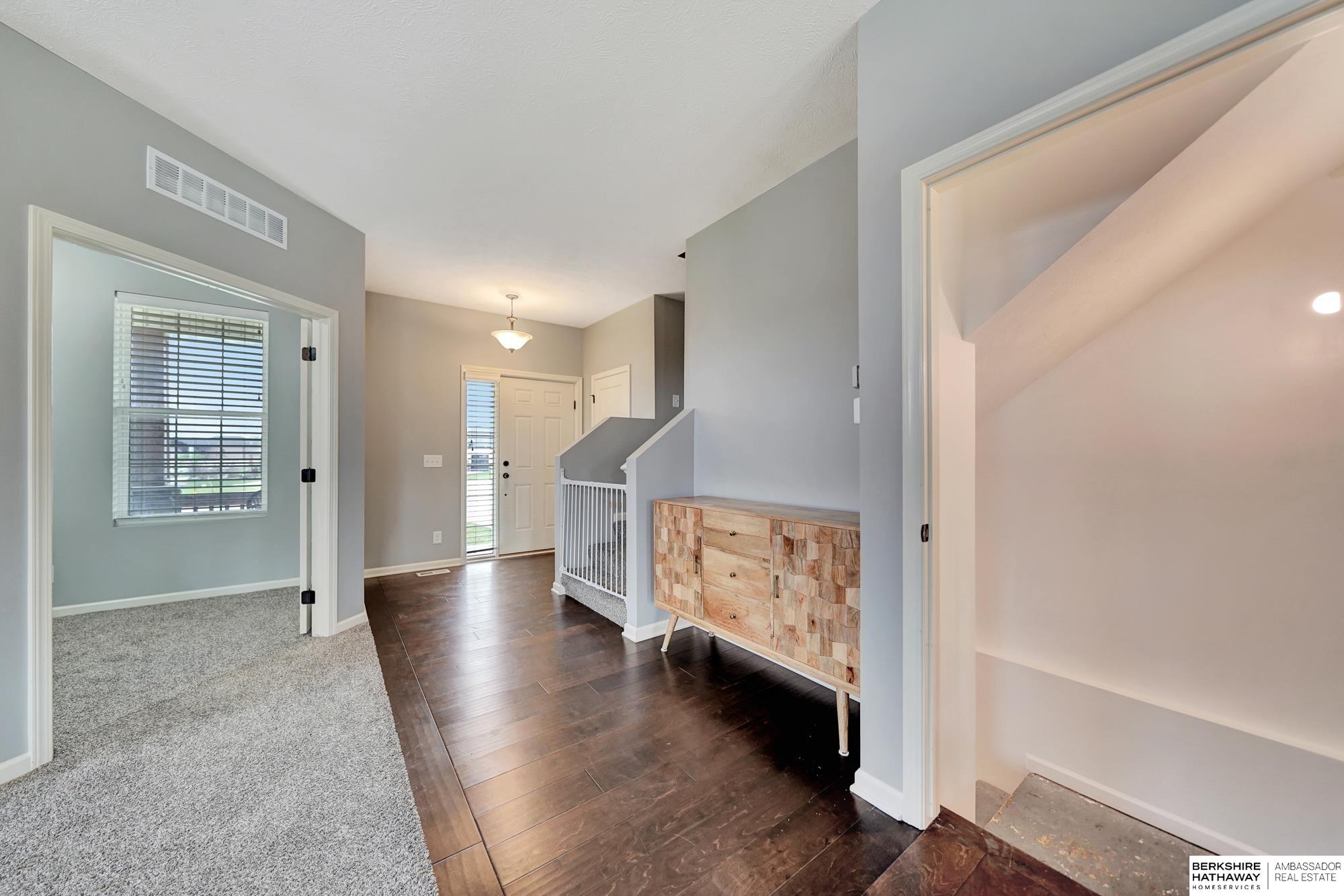 Lincoln, Nebraska 68507, United States, 4 Bedrooms Bedrooms, ,2 BathroomsBathrooms,Residential,Active,135254