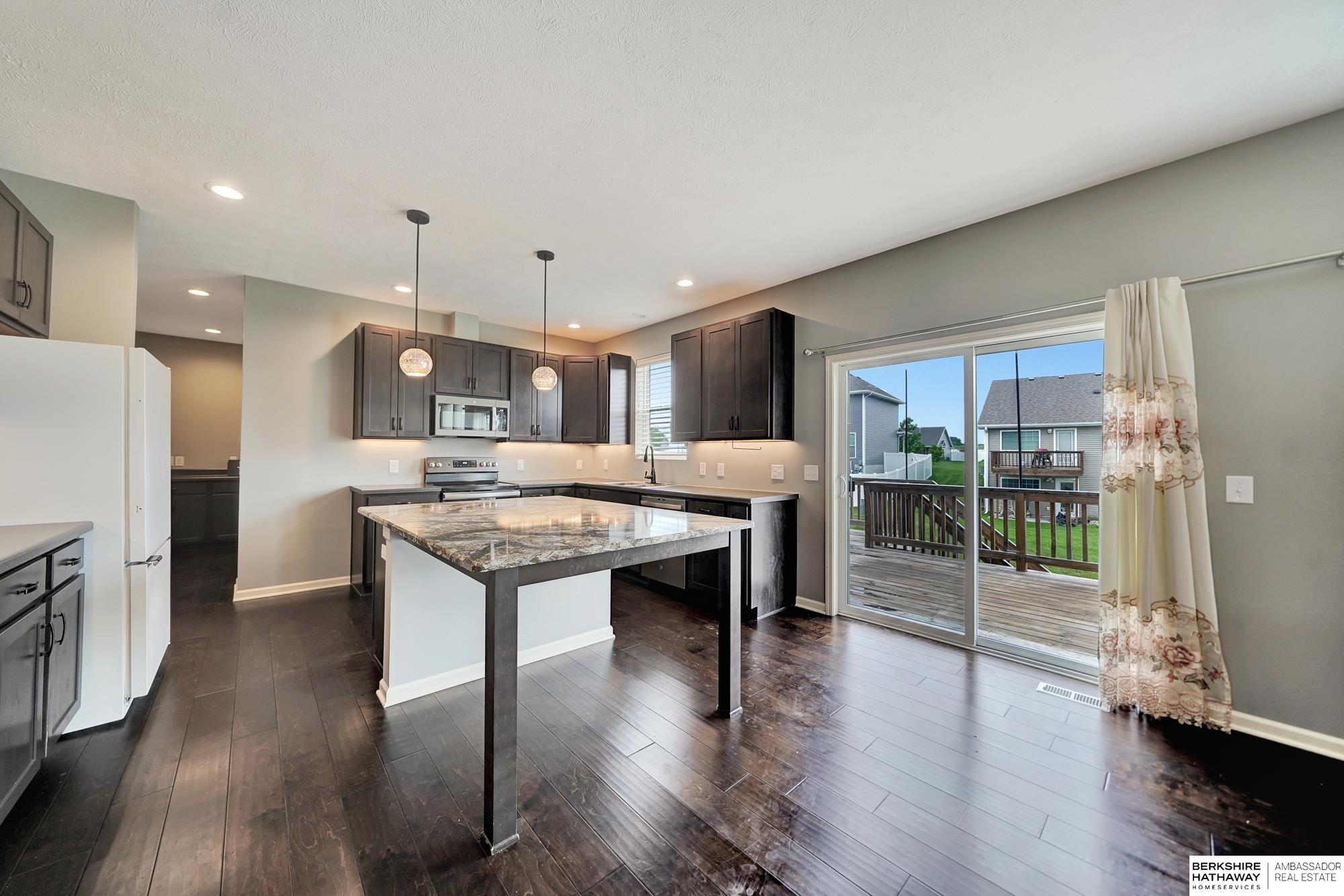 Lincoln, Nebraska 68507, United States, 4 Bedrooms Bedrooms, ,2 BathroomsBathrooms,Residential,Active,135254