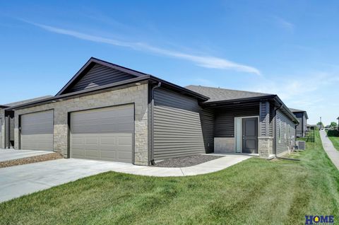 Photo of 2900 Kings Corner Drive, Lincoln, NE 68516 (MLS # 22533711)