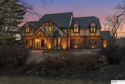 Photo of 3913 Hawk Woods Circle, Omaha, NE 68112 (MLS # 22604055)