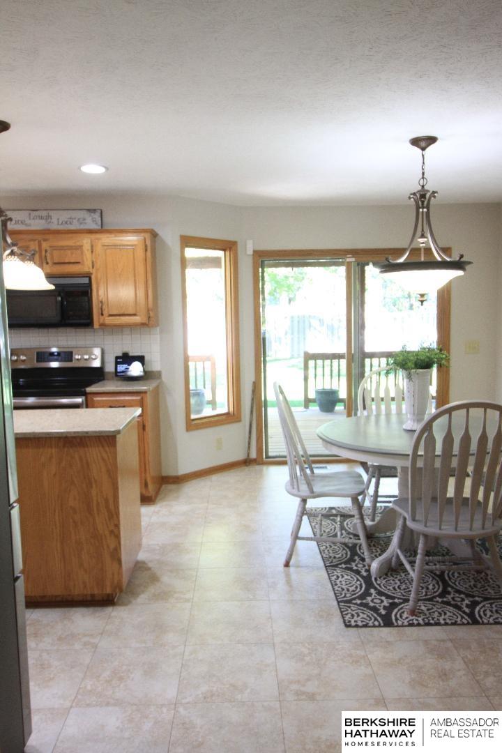 Omaha, Nebraska 68164, United States, 4 Bedrooms Bedrooms, ,2 BathroomsBathrooms,Residential,Active,200273