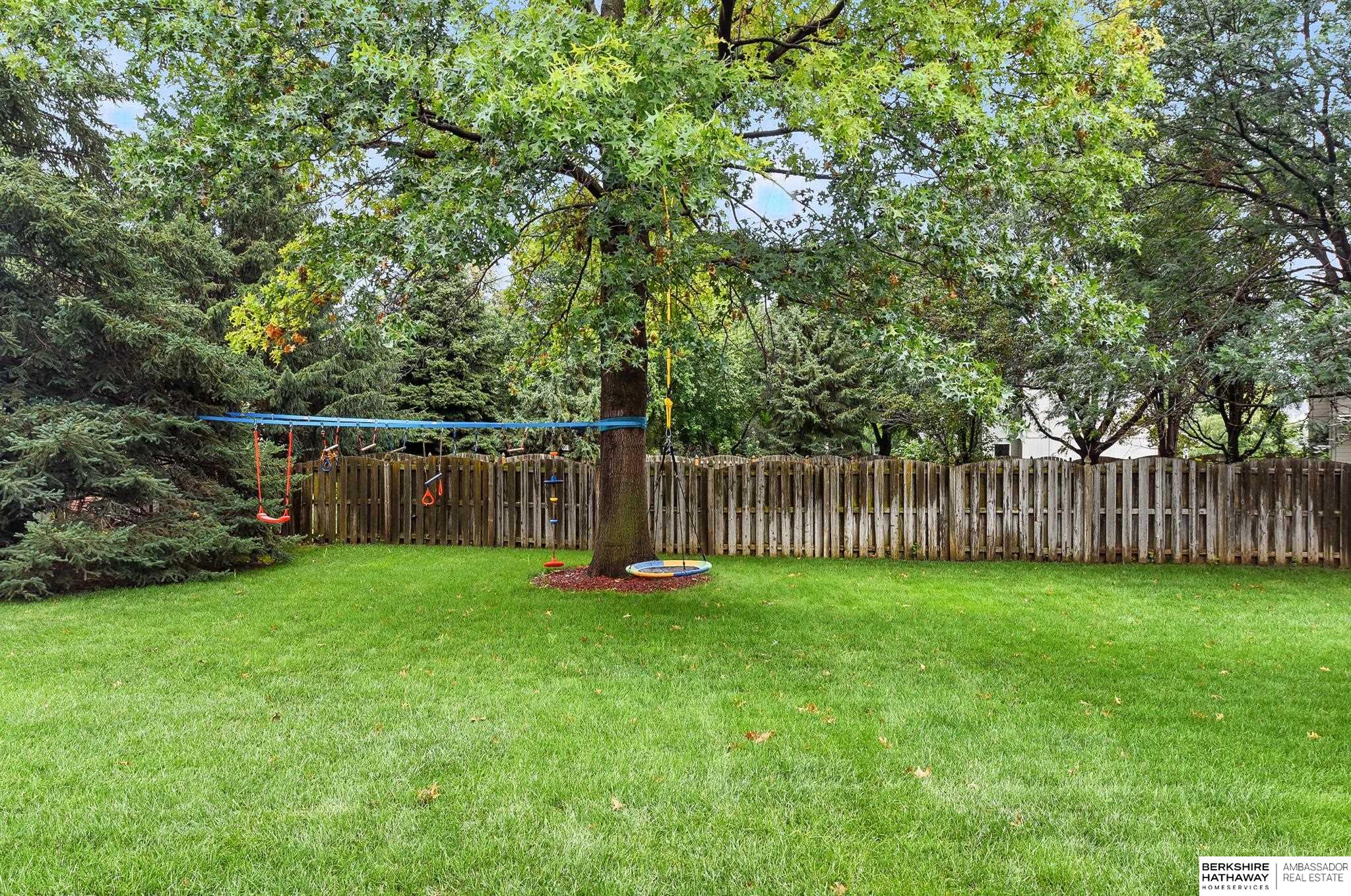 Omaha, Nebraska 68164, United States, 4 Bedrooms Bedrooms, ,2 BathroomsBathrooms,Residential,Active,200273