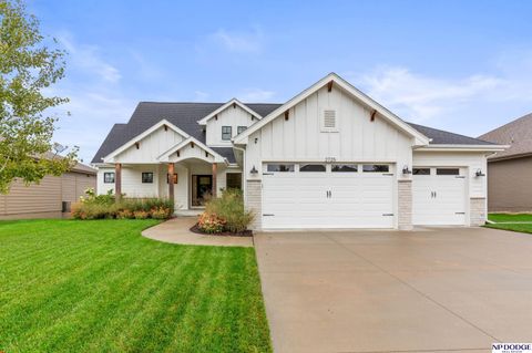 Photo of 2725 N 190th Street, Omaha, NE 68022 (MLS # 22528927)