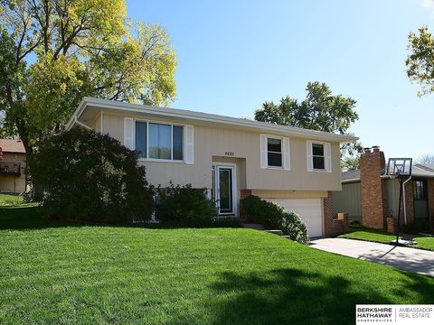 Photo of 8609 S 46th Avenue, Omaha, NE 68157 (MLS # 22607008)