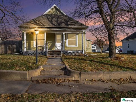Photo of 1112 D Street, Fairbury, NE 68352 (MLS # 22535489)