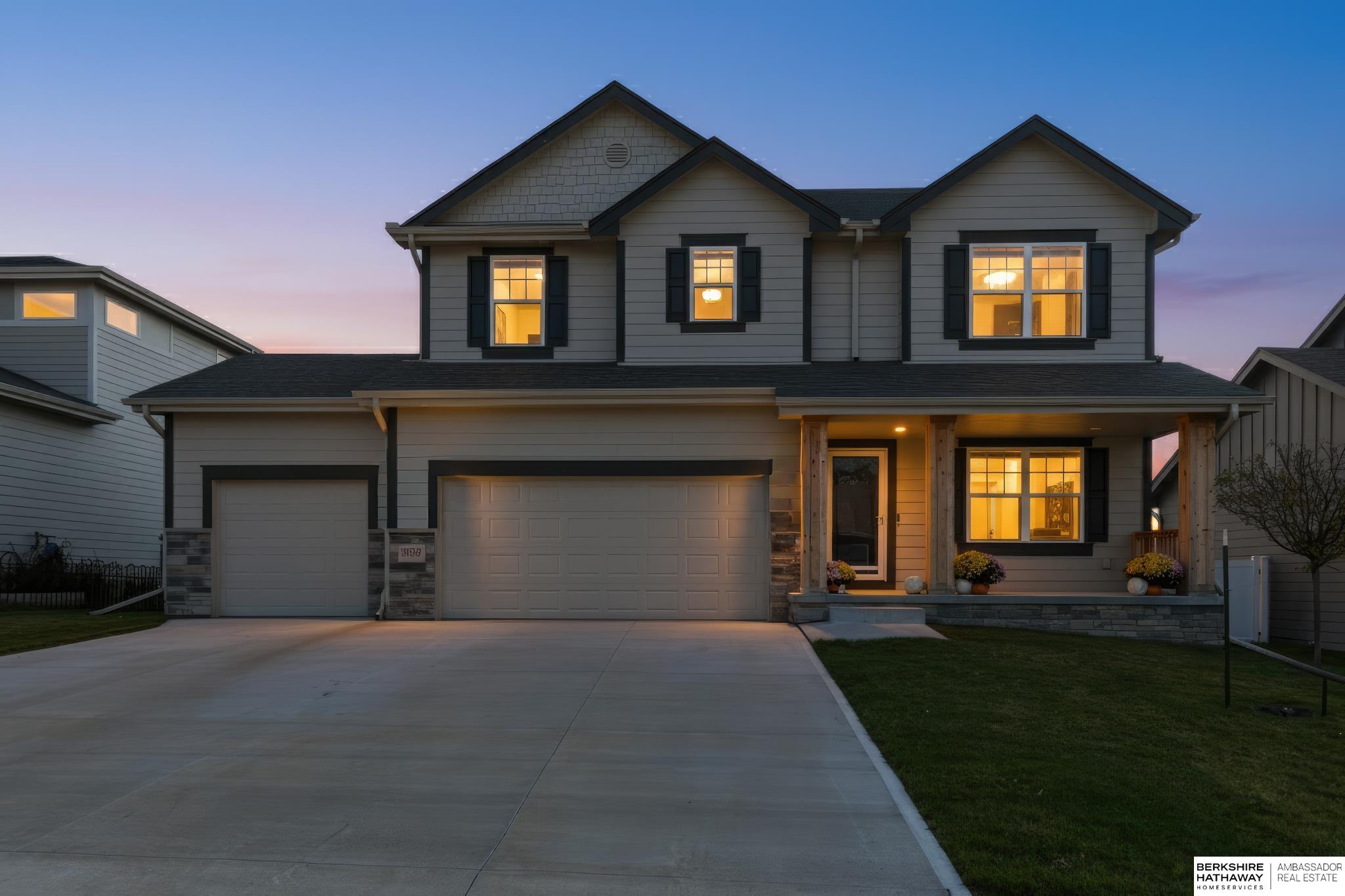 Bennington, Nebraska 68007, United States, 4 Bedrooms Bedrooms, ,2 BathroomsBathrooms,Residential,Active,237468