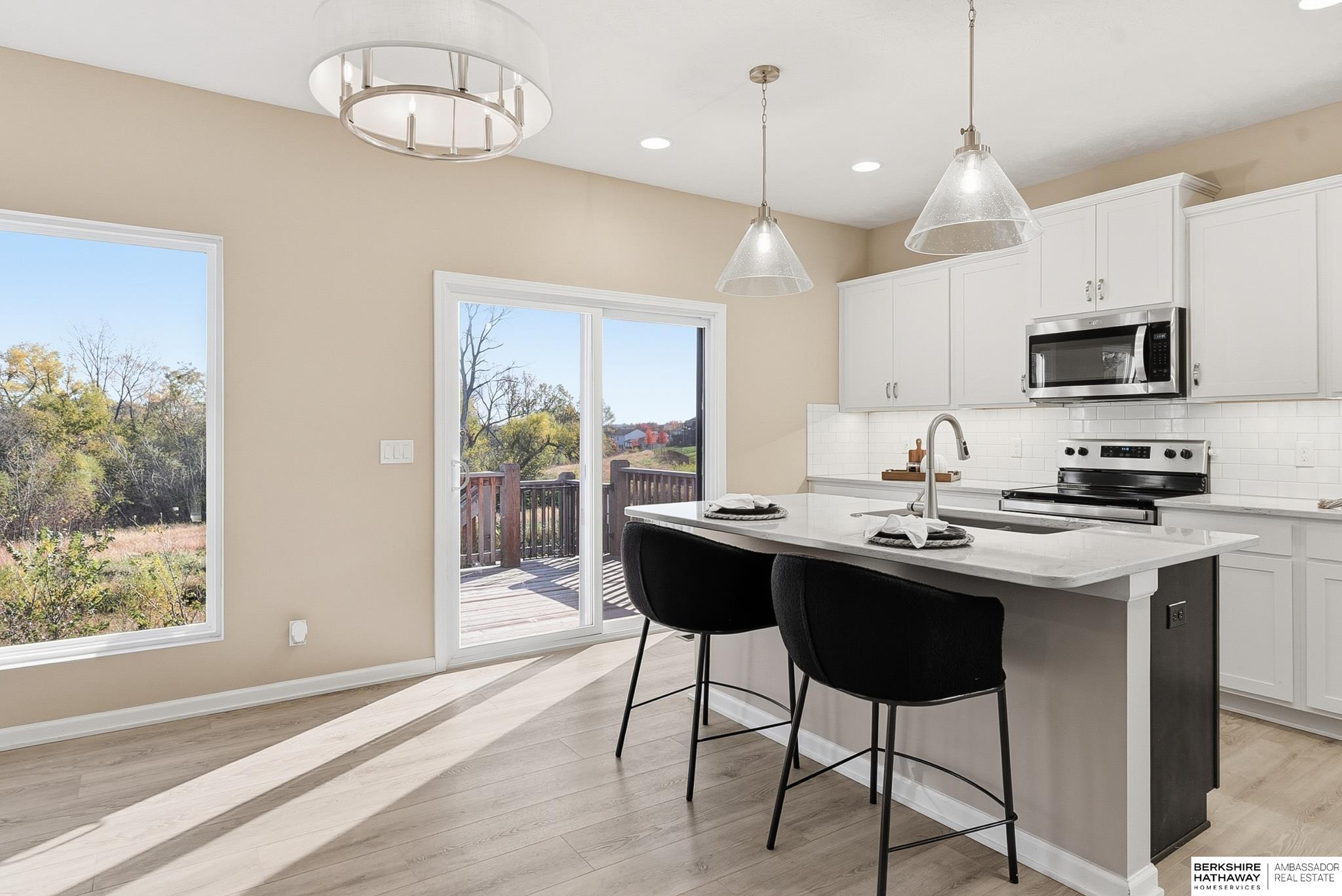 Bennington, Nebraska 68007, United States, 4 Bedrooms Bedrooms, ,2 BathroomsBathrooms,Residential,Active,237468