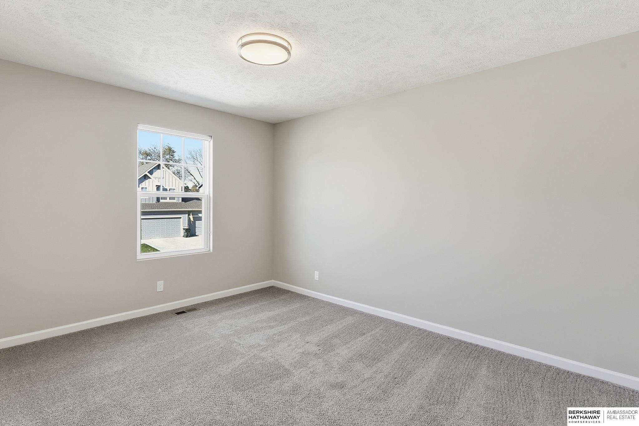 Bennington, Nebraska 68007, United States, 4 Bedrooms Bedrooms, ,2 BathroomsBathrooms,Residential,Active,237468