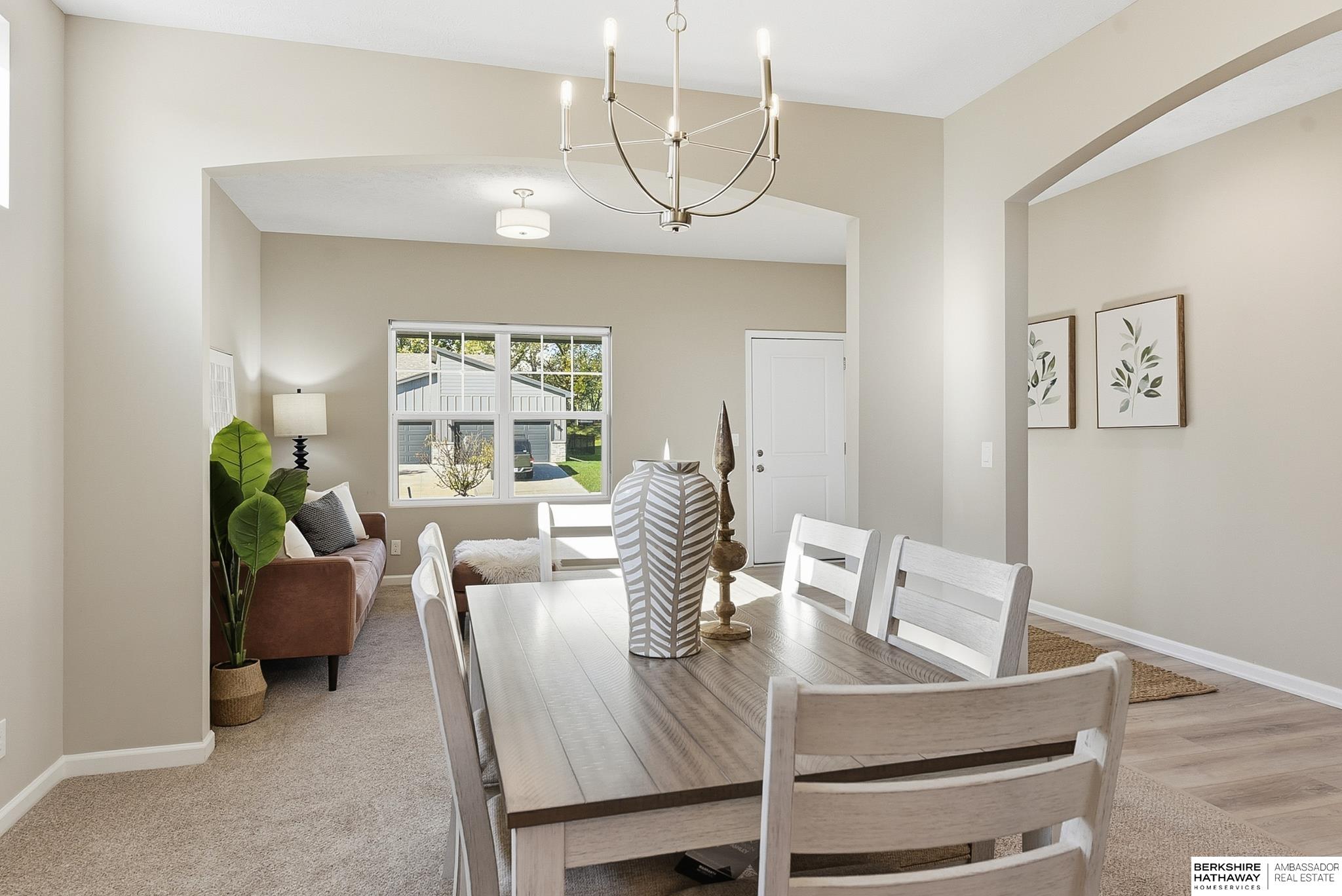 Bennington, Nebraska 68007, United States, 4 Bedrooms Bedrooms, ,2 BathroomsBathrooms,Residential,Active,237468