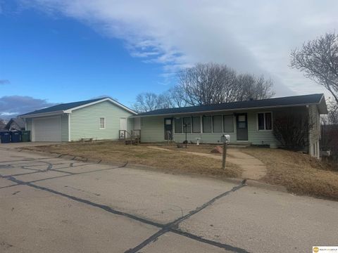 Photo of 1701 Jefferson Street, Bellevue, NE 68005 (MLS # 22601511)