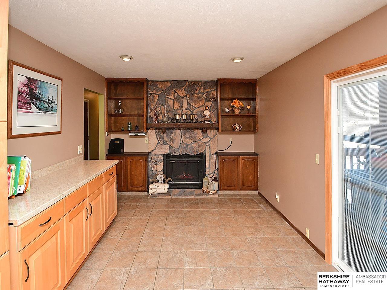 Omaha, Nebraska 68137, United States, 3 Bedrooms Bedrooms, ,2 BathroomsBathrooms,Residential,Active,252130