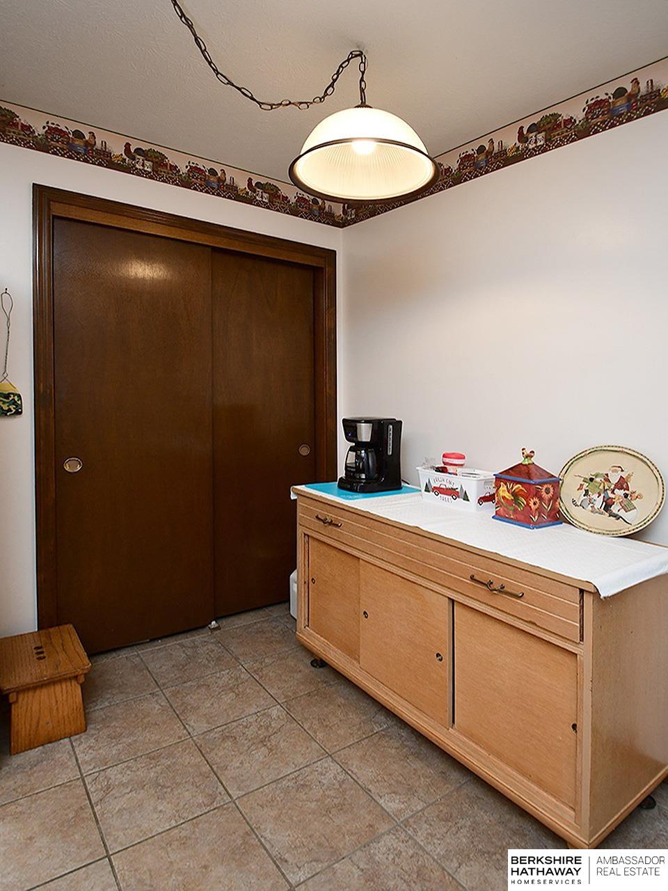 Omaha, Nebraska 68137, United States, 3 Bedrooms Bedrooms, ,2 BathroomsBathrooms,Residential,Active,252130