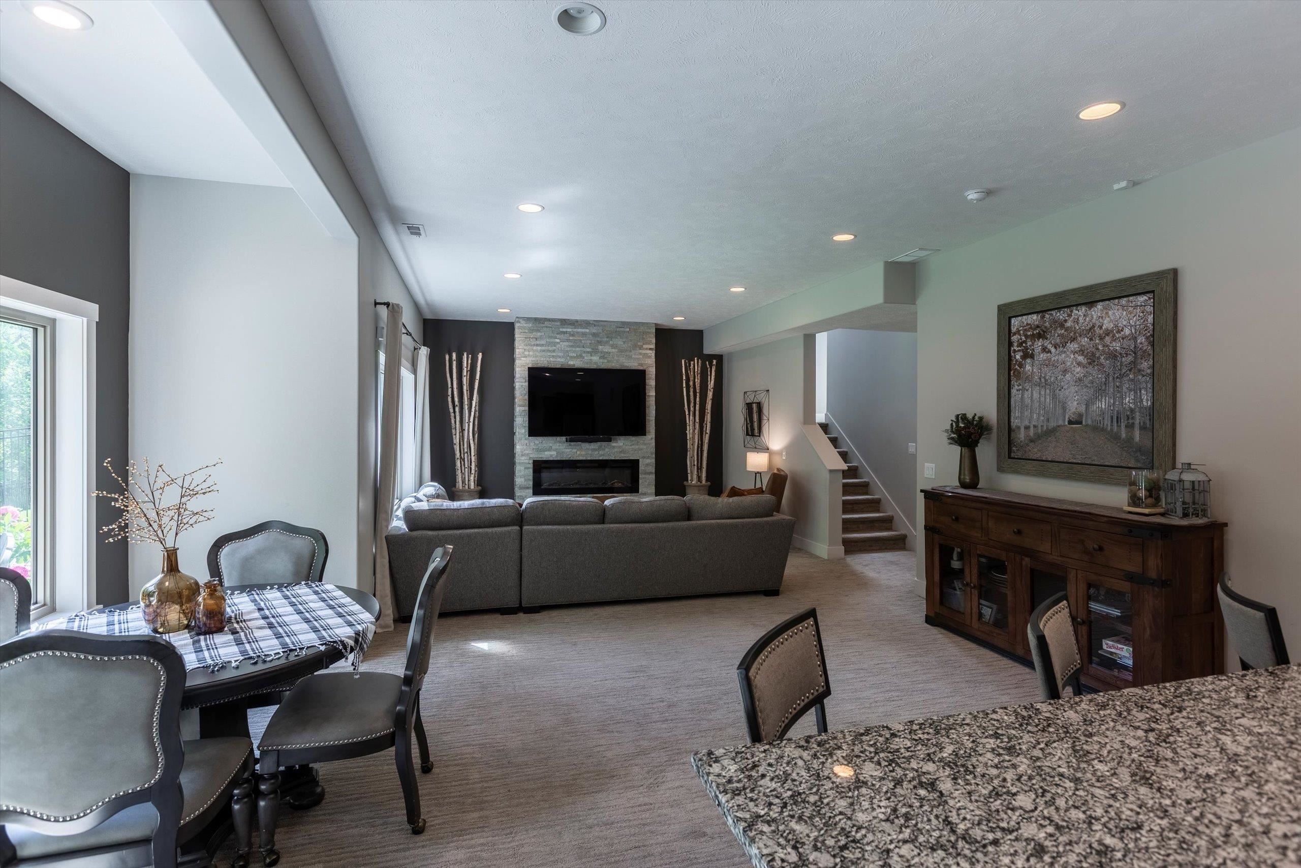 Elkhorn, Nebraska 68022, United States, 5 Bedrooms Bedrooms, ,4 BathroomsBathrooms,Residential,Active,171495