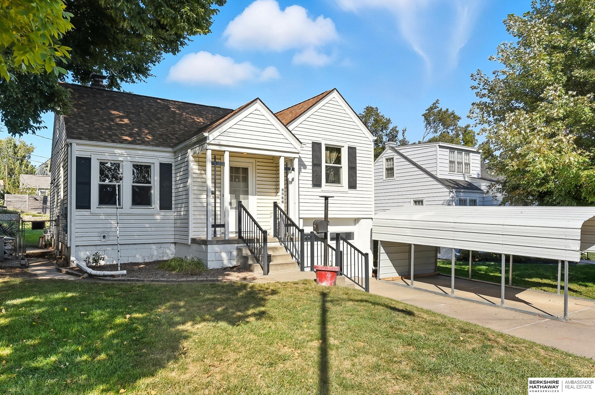 Omaha, Nebraska 68106, United States, 2 Bedrooms Bedrooms, ,1 BathroomBathrooms,Residential,Active,226192