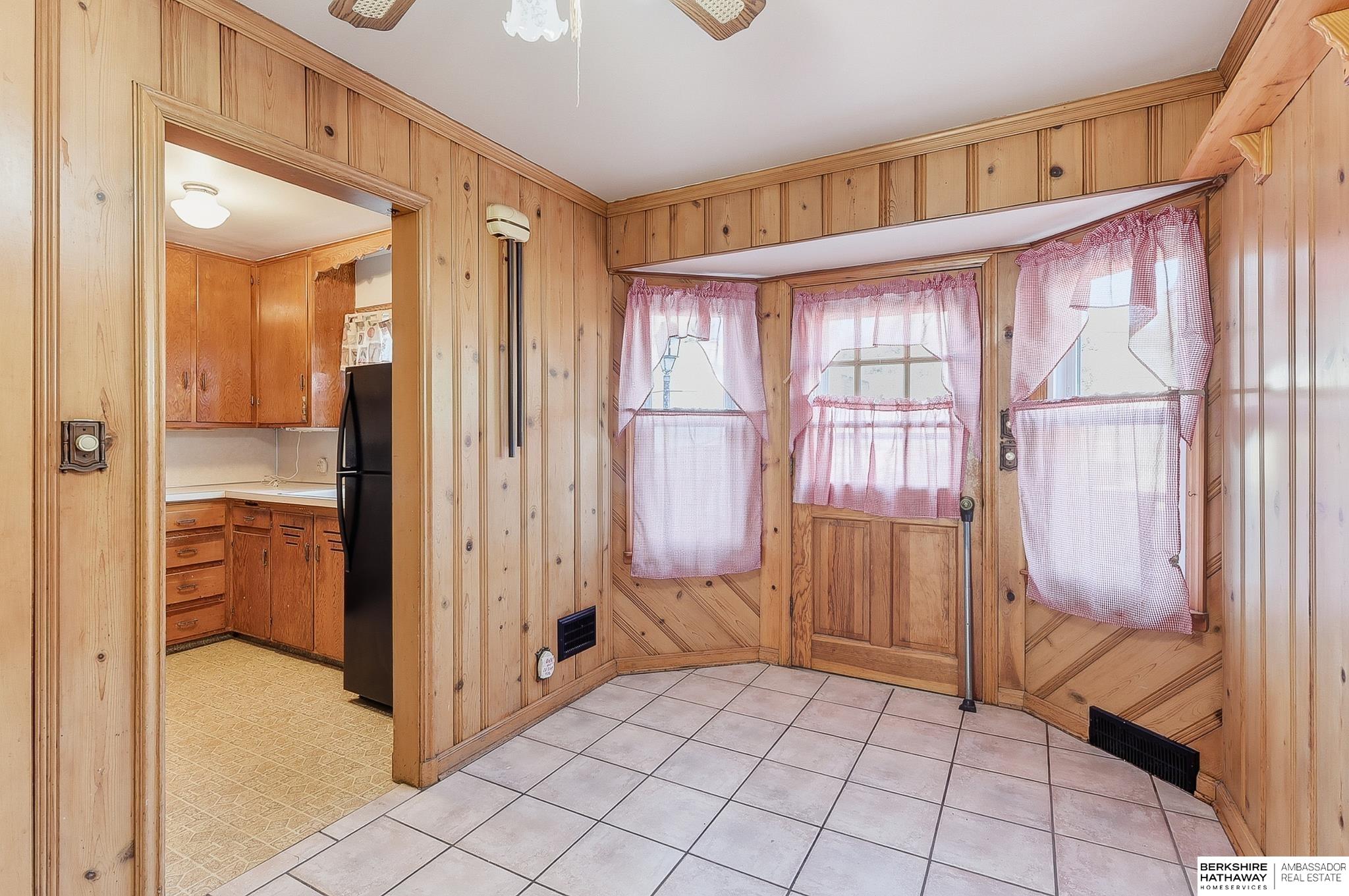 Omaha, Nebraska 68106, United States, 2 Bedrooms Bedrooms, ,1 BathroomBathrooms,Residential,Active,226192