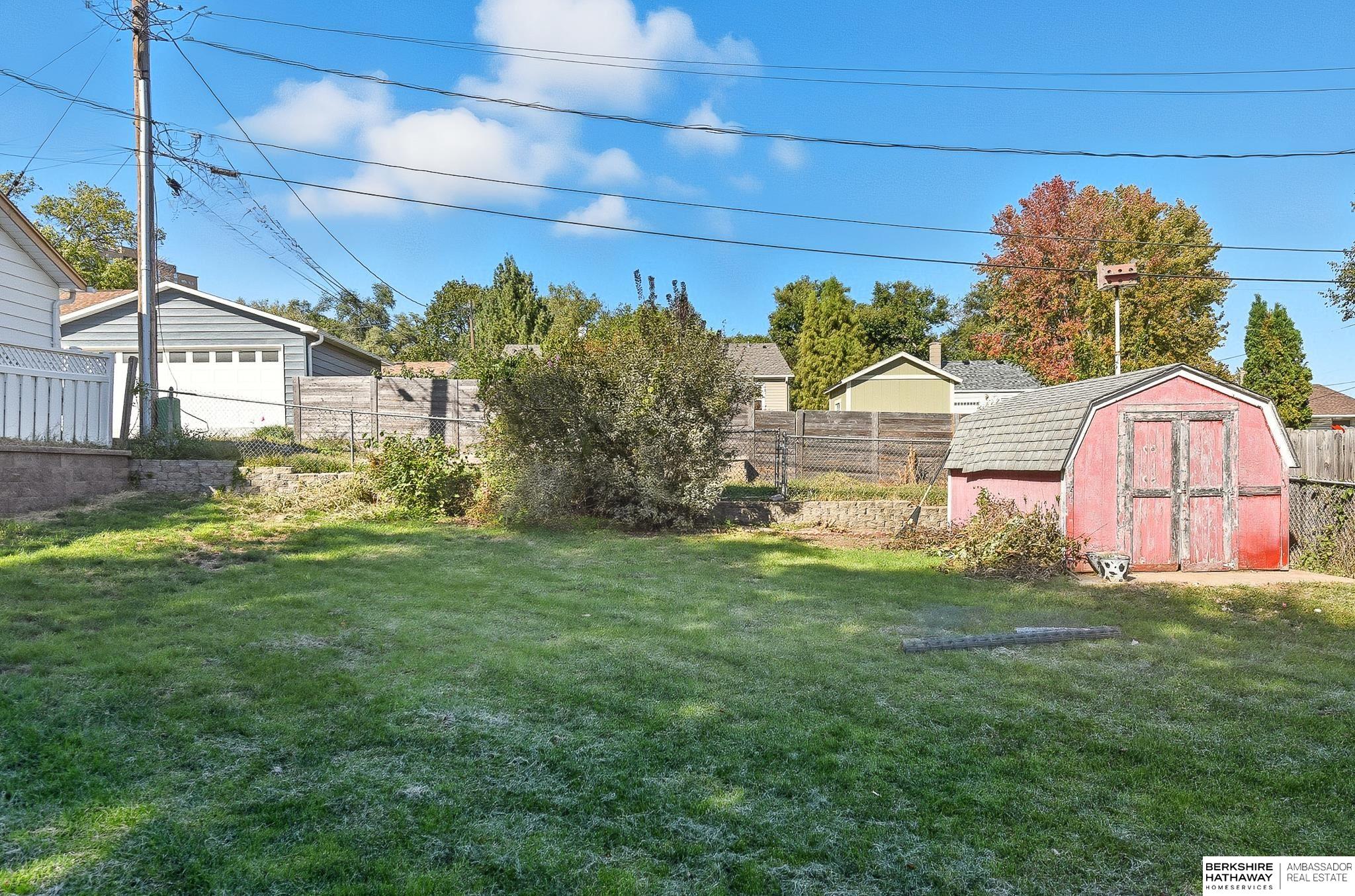 Omaha, Nebraska 68106, United States, 2 Bedrooms Bedrooms, ,1 BathroomBathrooms,Residential,Active,226192